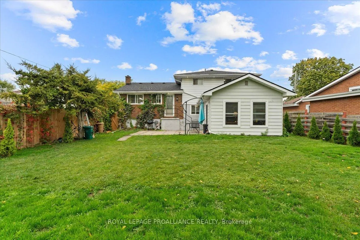 Photo 44 of 44 Meadowvale Avenue, Belleville, Belleville Ward — HOMEH