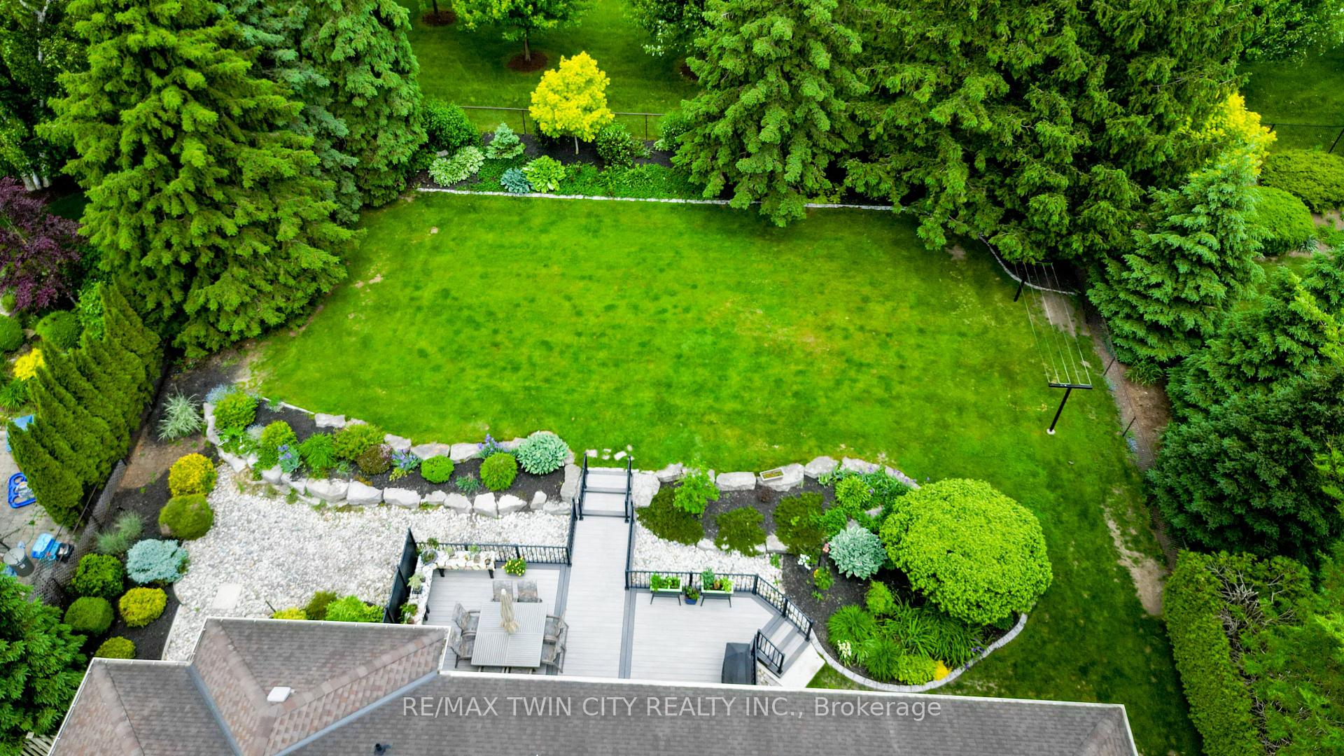 Photo 2 of 48 Peter Street, Wellesley — HOMEH