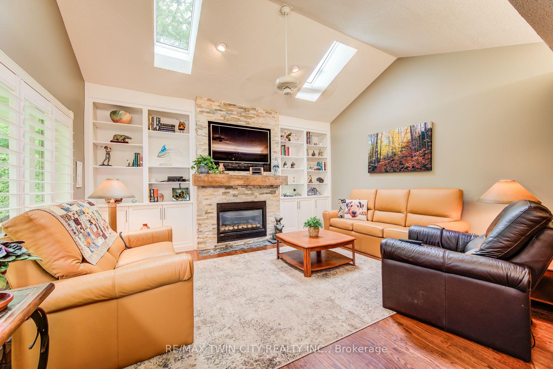 Photo 22 of 48 Peter Street, Wellesley — HOMEH