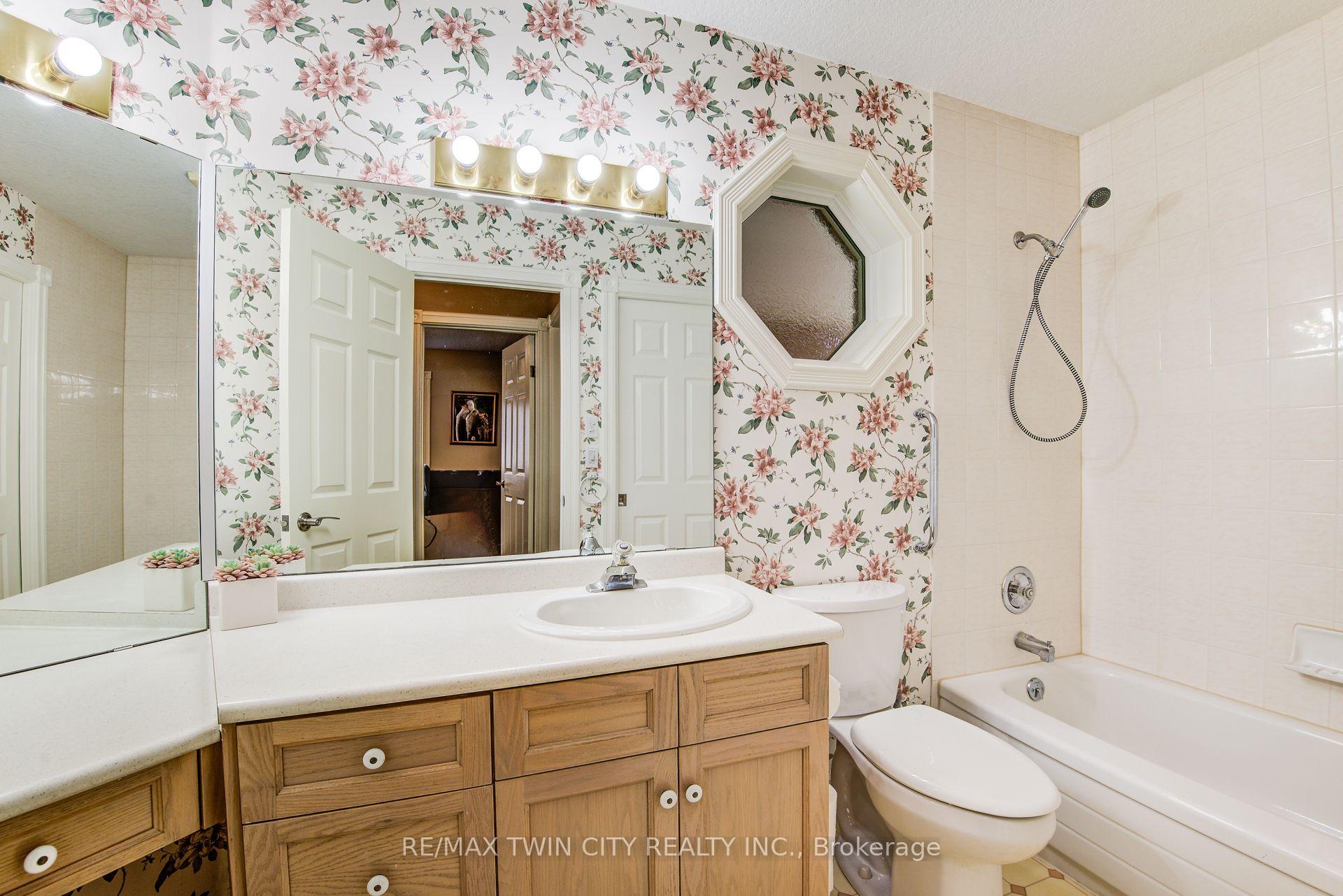 Photo 39 of 48 Peter Street, Wellesley — HOMEH