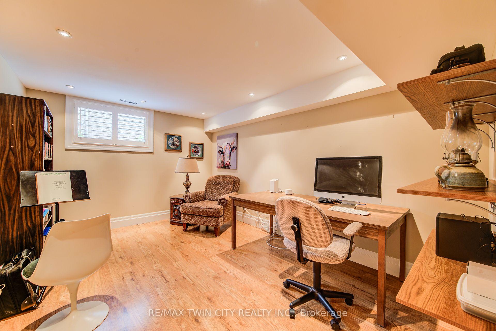 Photo 41 of 48 Peter Street, Wellesley — HOMEH