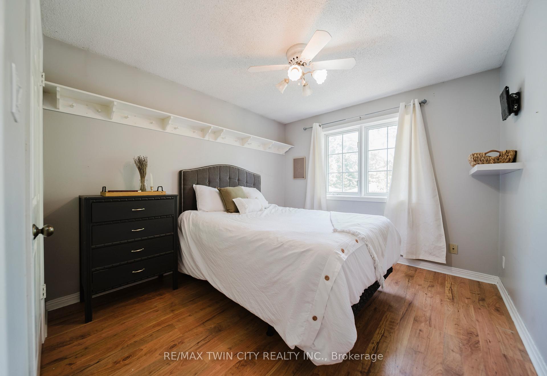 Photo 11 of 17 Village Road, Wellesley — HOMEH