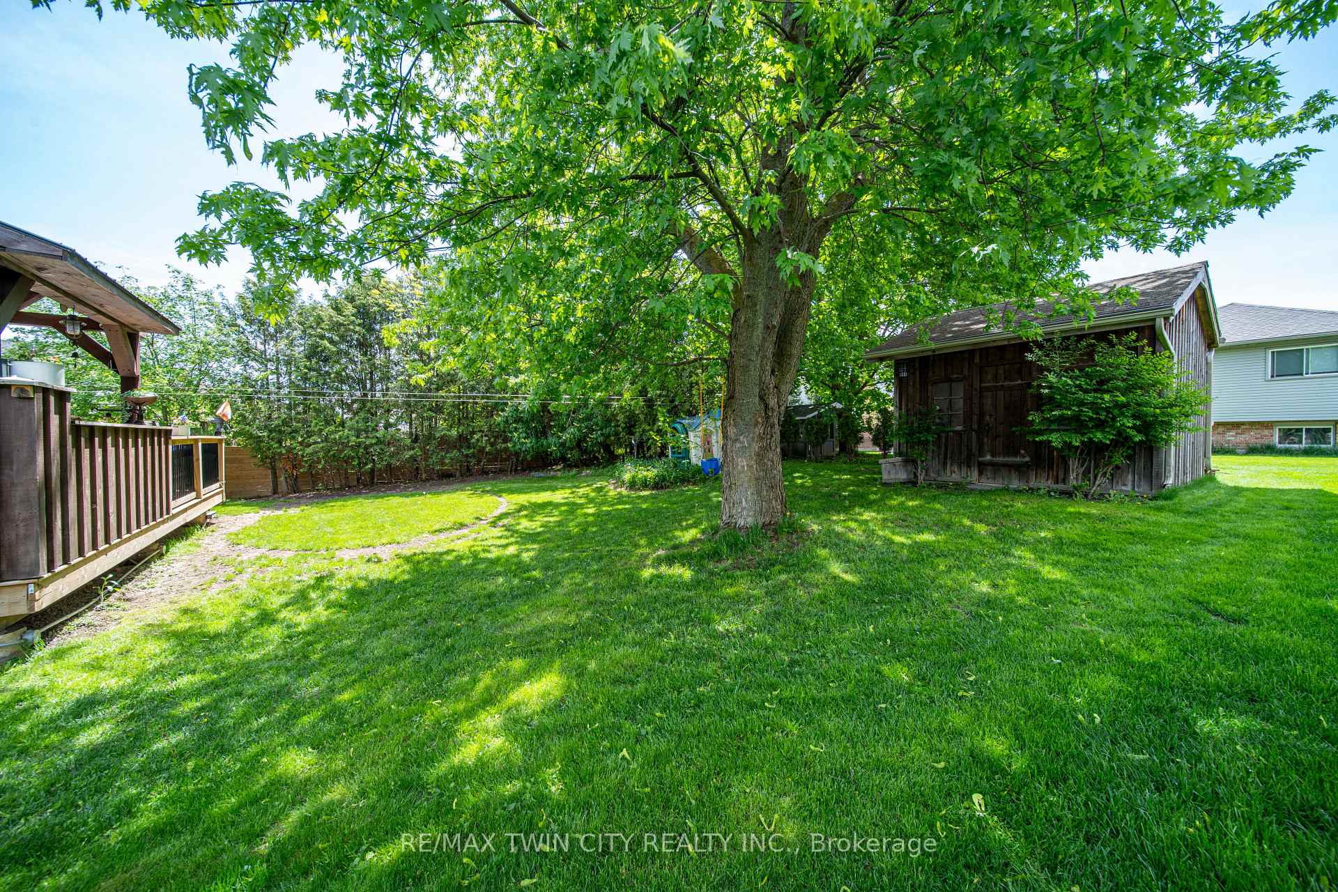 Photo 24 of 17 Village Road, Wellesley — HOMEH