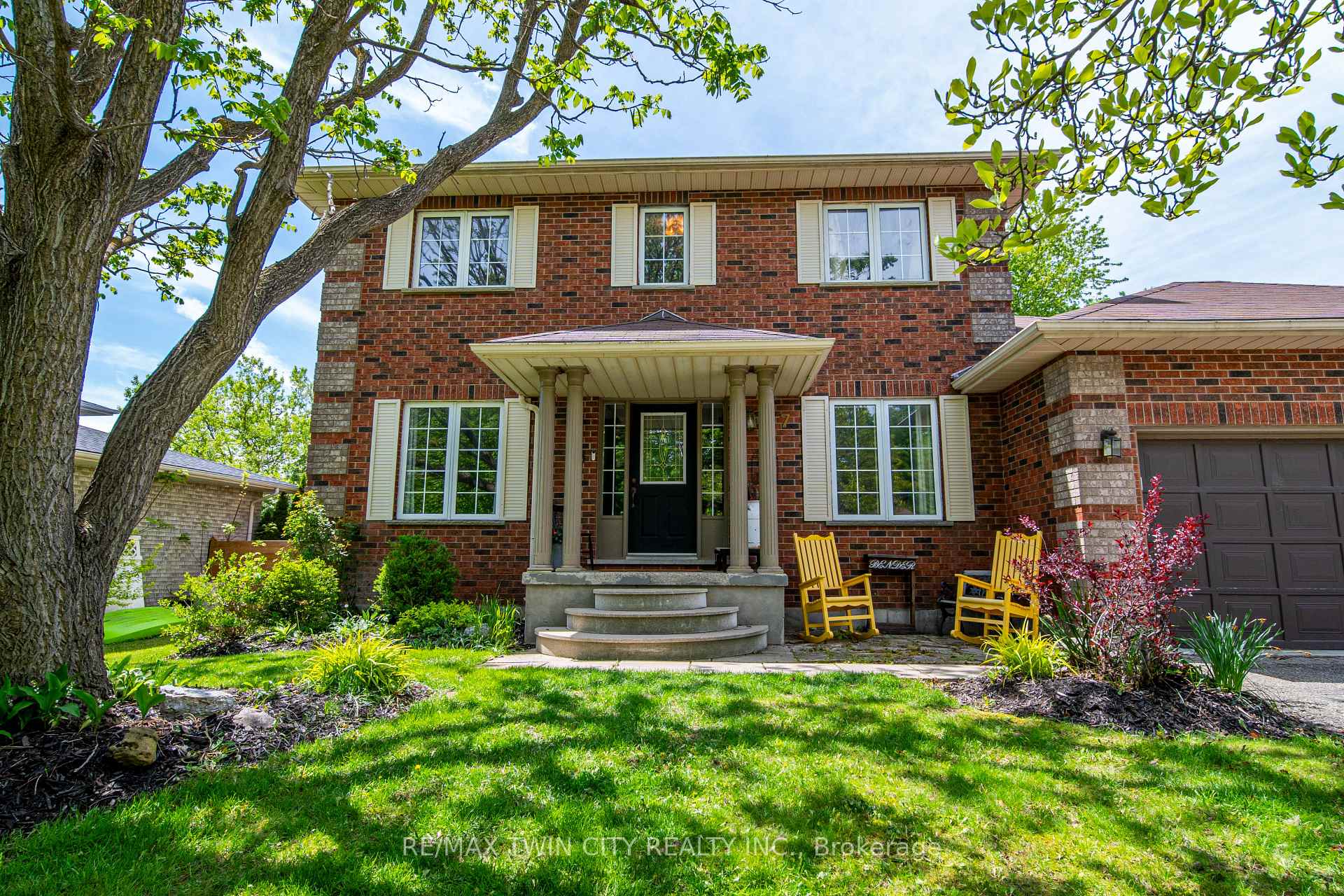 Photo 28 of 17 Village Road, Wellesley — HOMEH