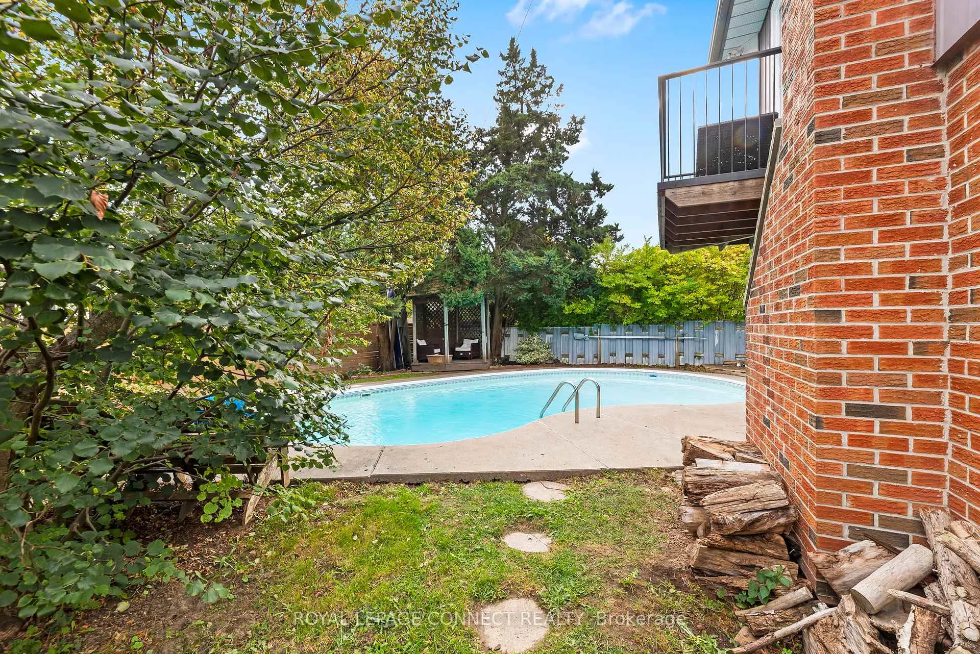 Photo 2 of 166 Clements Road E, Ajax, South East — HOMEH