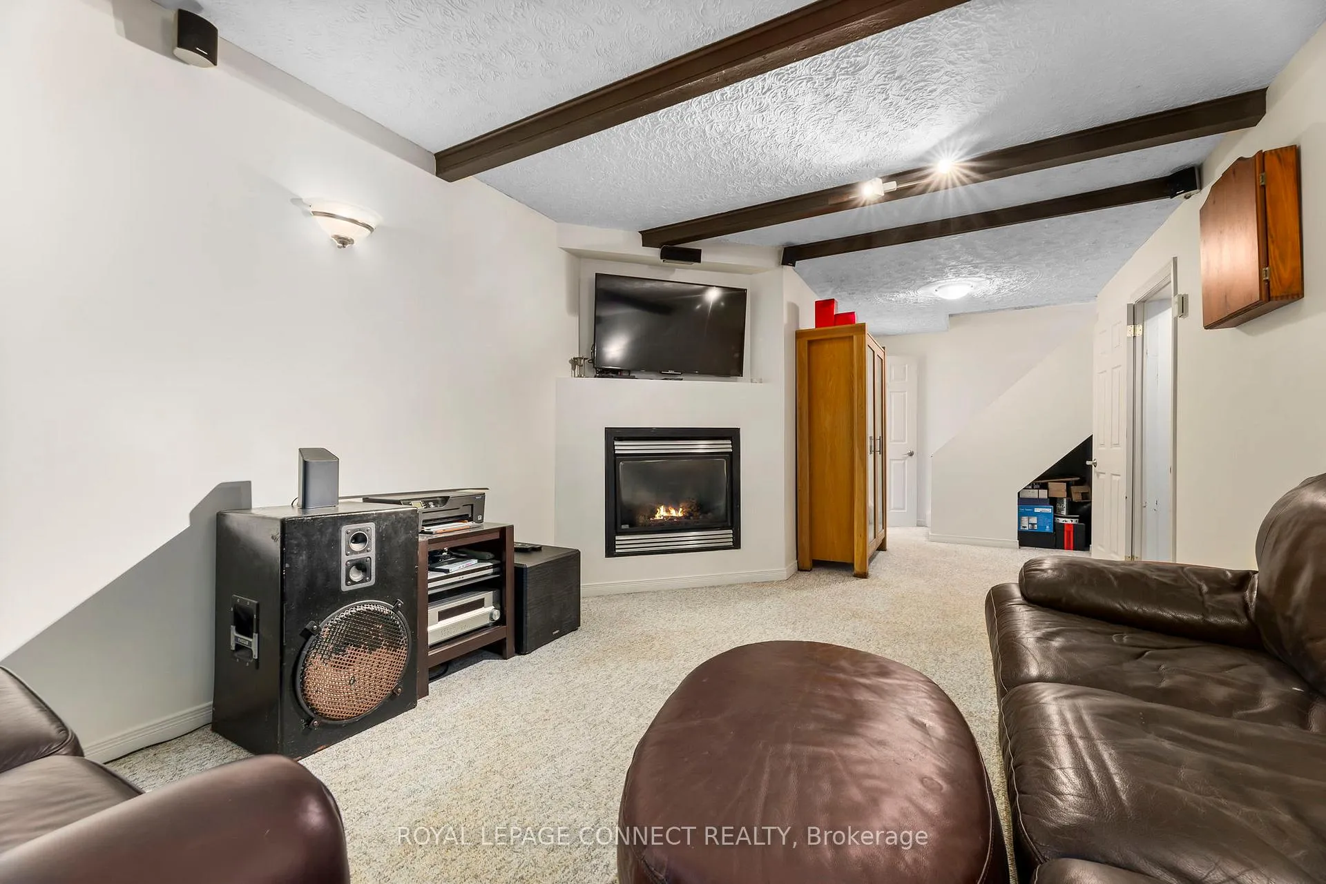Photo 33 of 166 Clements Road E, Ajax, South East — HOMEH