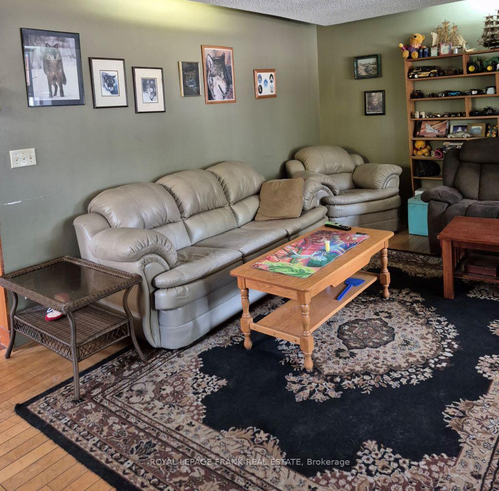 Photo 11 of 7 Hastings Street N, Bancroft, Bancroft Ward — HOMEH