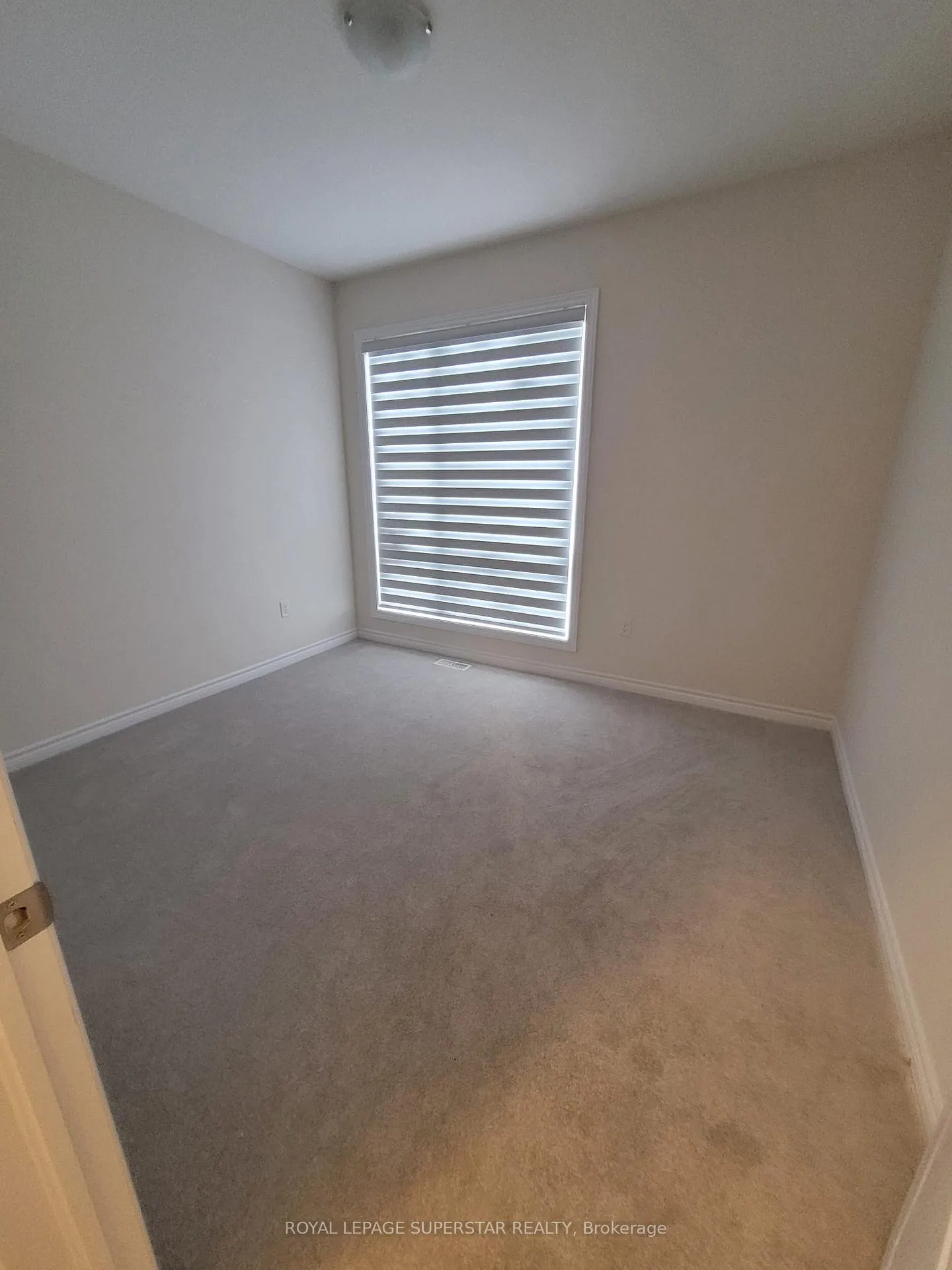 Photo 7 of 133 Berkely Street, Wasaga Beach — HOMEH