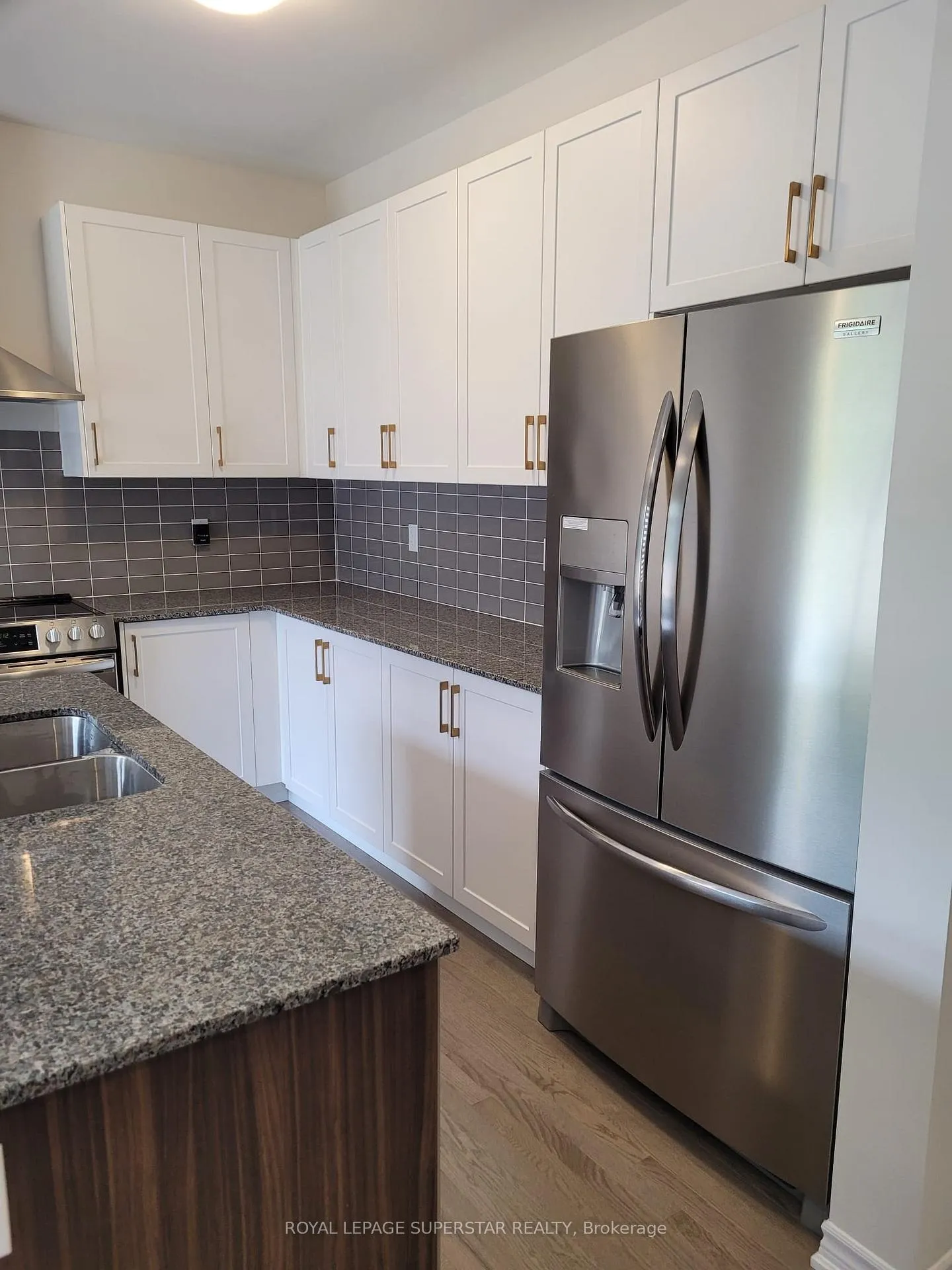 Photo 19 of 133 Berkely Street, Wasaga Beach — HOMEH