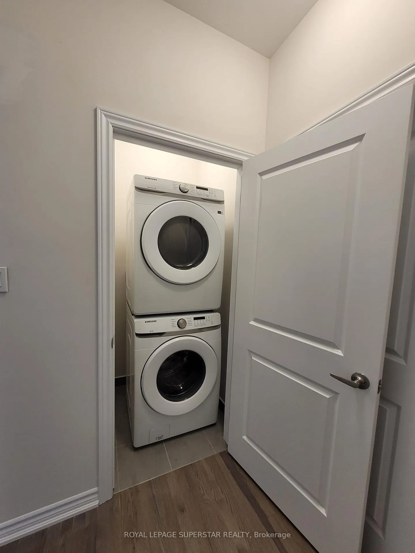 Photo 20 of 133 Berkely Street, Wasaga Beach — HOMEH