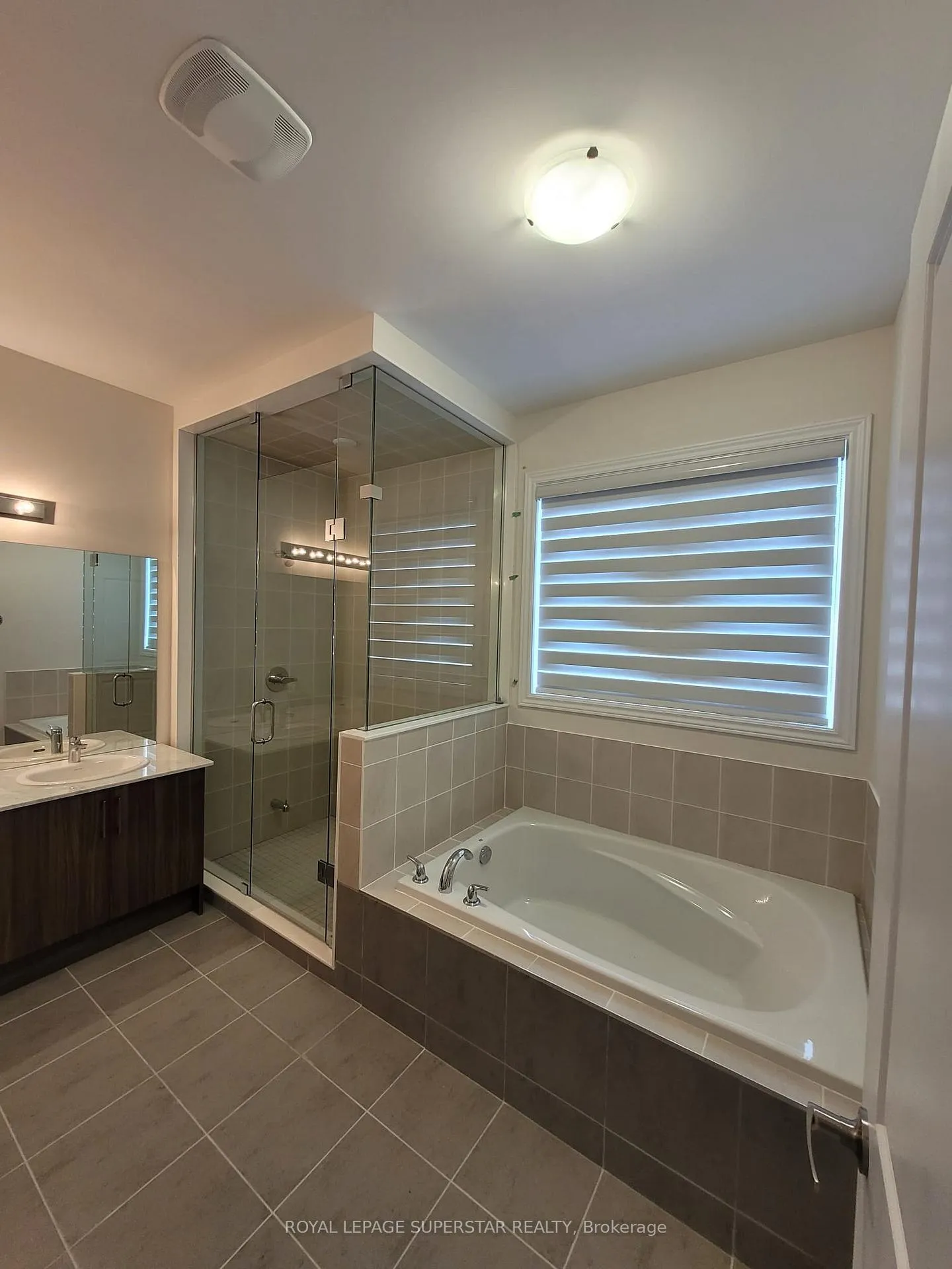 Photo 23 of 133 Berkely Street, Wasaga Beach — HOMEH