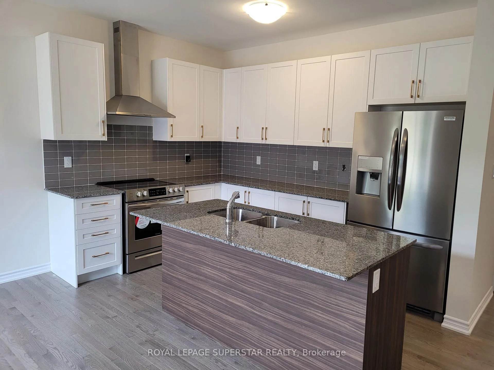 Photo 29 of 133 Berkely Street, Wasaga Beach — HOMEH