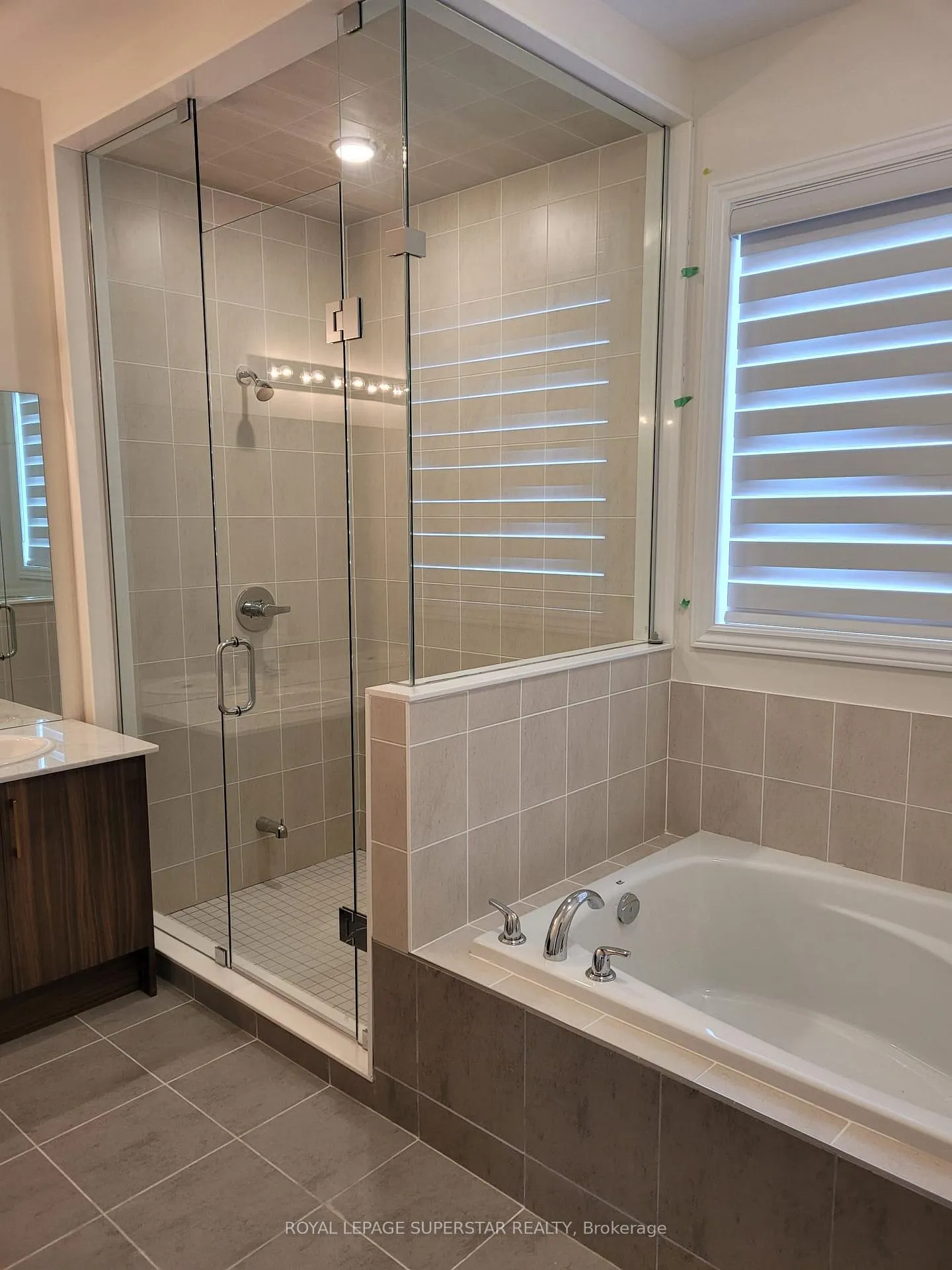 Photo 32 of 133 Berkely Street, Wasaga Beach — HOMEH