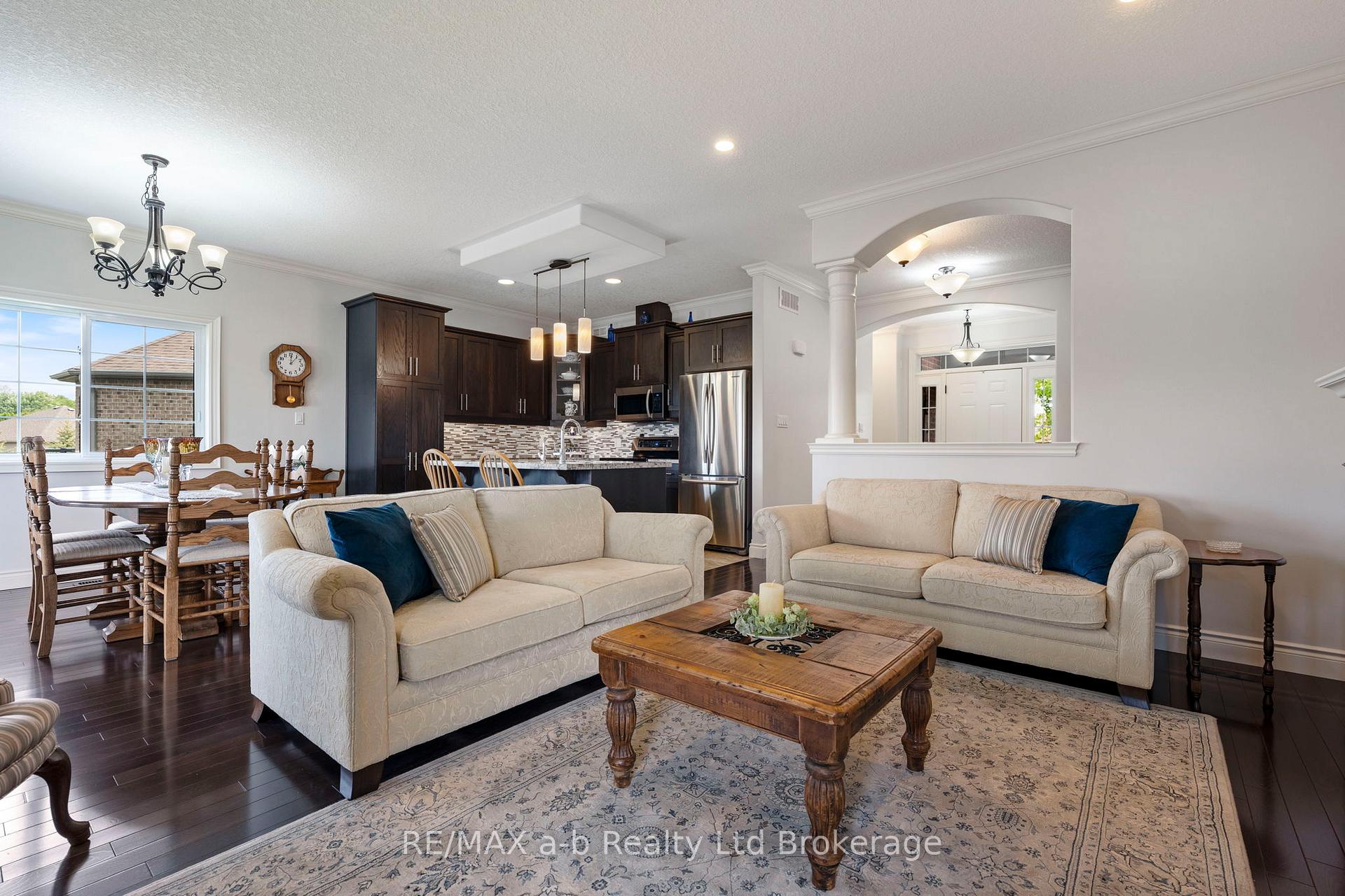 Photo 10 of 127 Gerber Meadows Drive, Wellesley — HOMEH