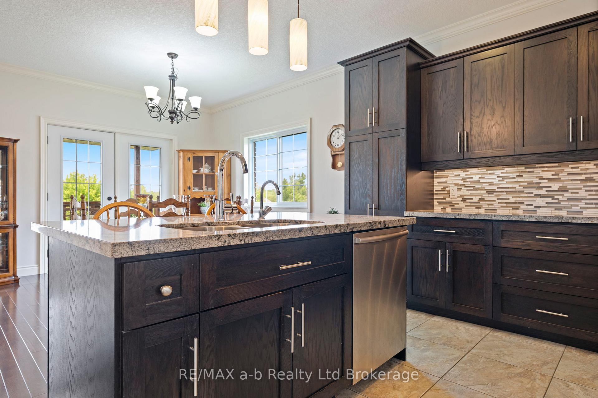 Photo 11 of 127 Gerber Meadows Drive, Wellesley — HOMEH