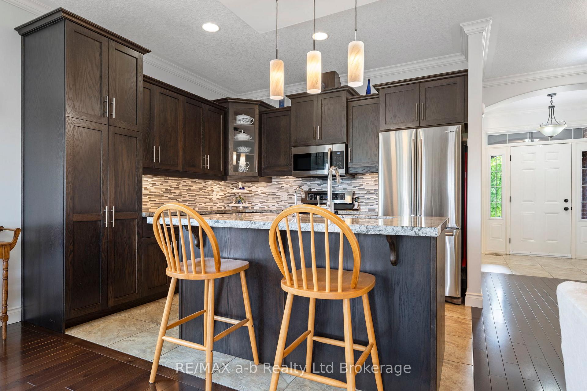 Photo 16 of 127 Gerber Meadows Drive, Wellesley — HOMEH