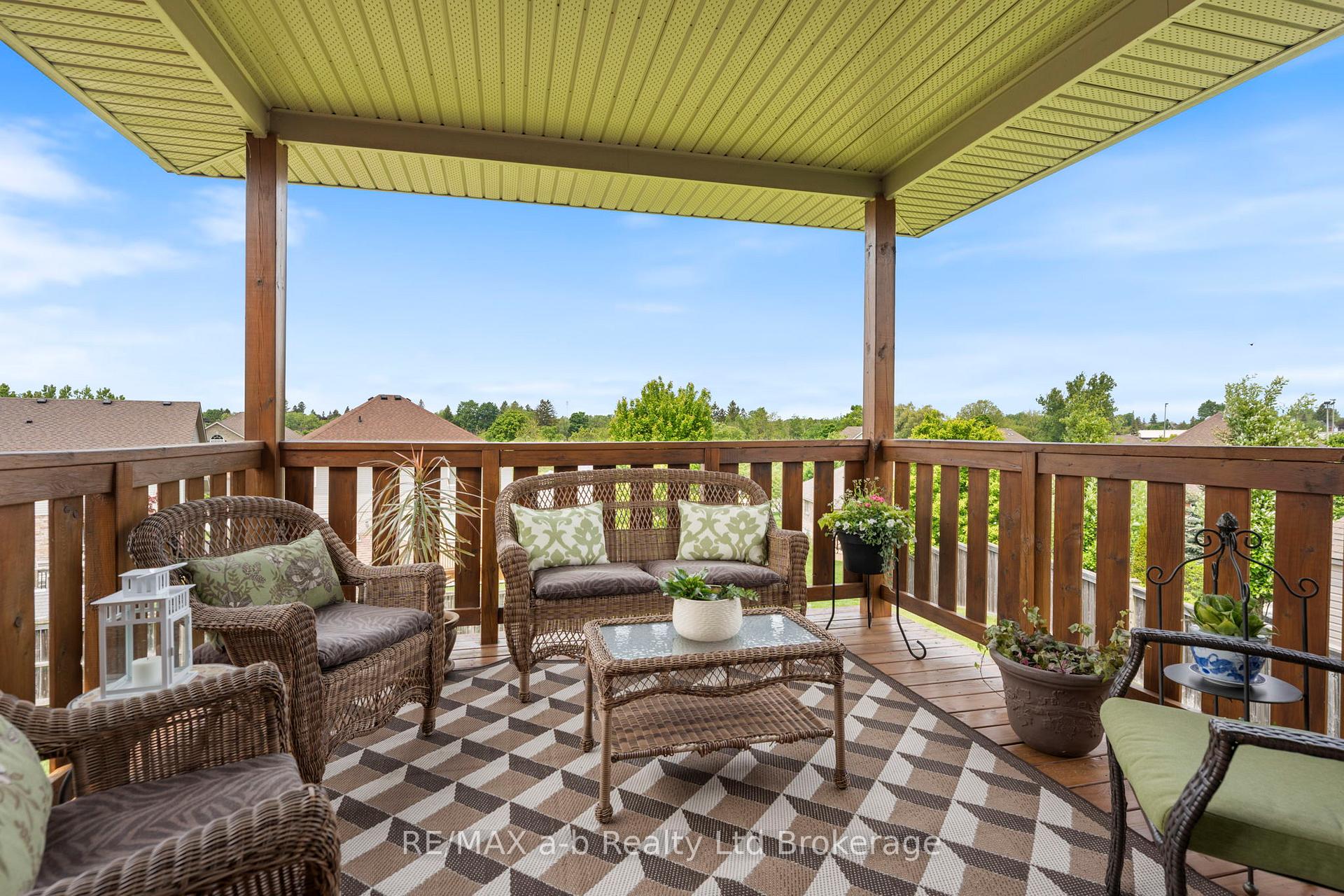 Photo 25 of 127 Gerber Meadows Drive, Wellesley — HOMEH