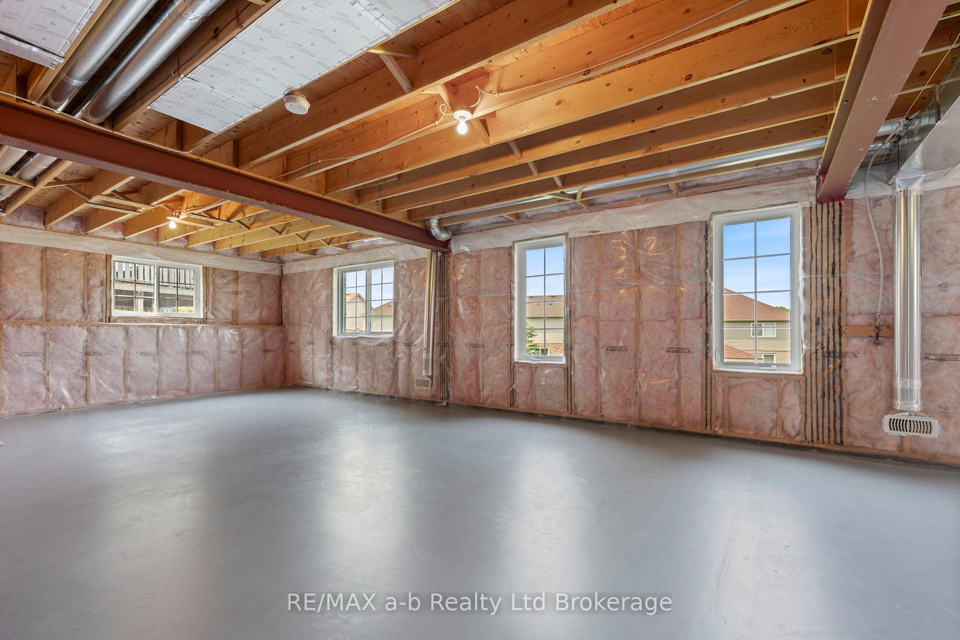 Photo 26 of 127 Gerber Meadows Drive, Wellesley — HOMEH
