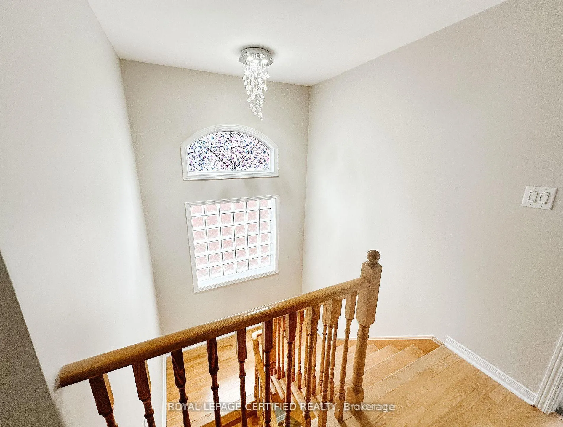 Photo 19 of 30 Lucerne Drive, Vaughan, Vellore Village — HOMEH