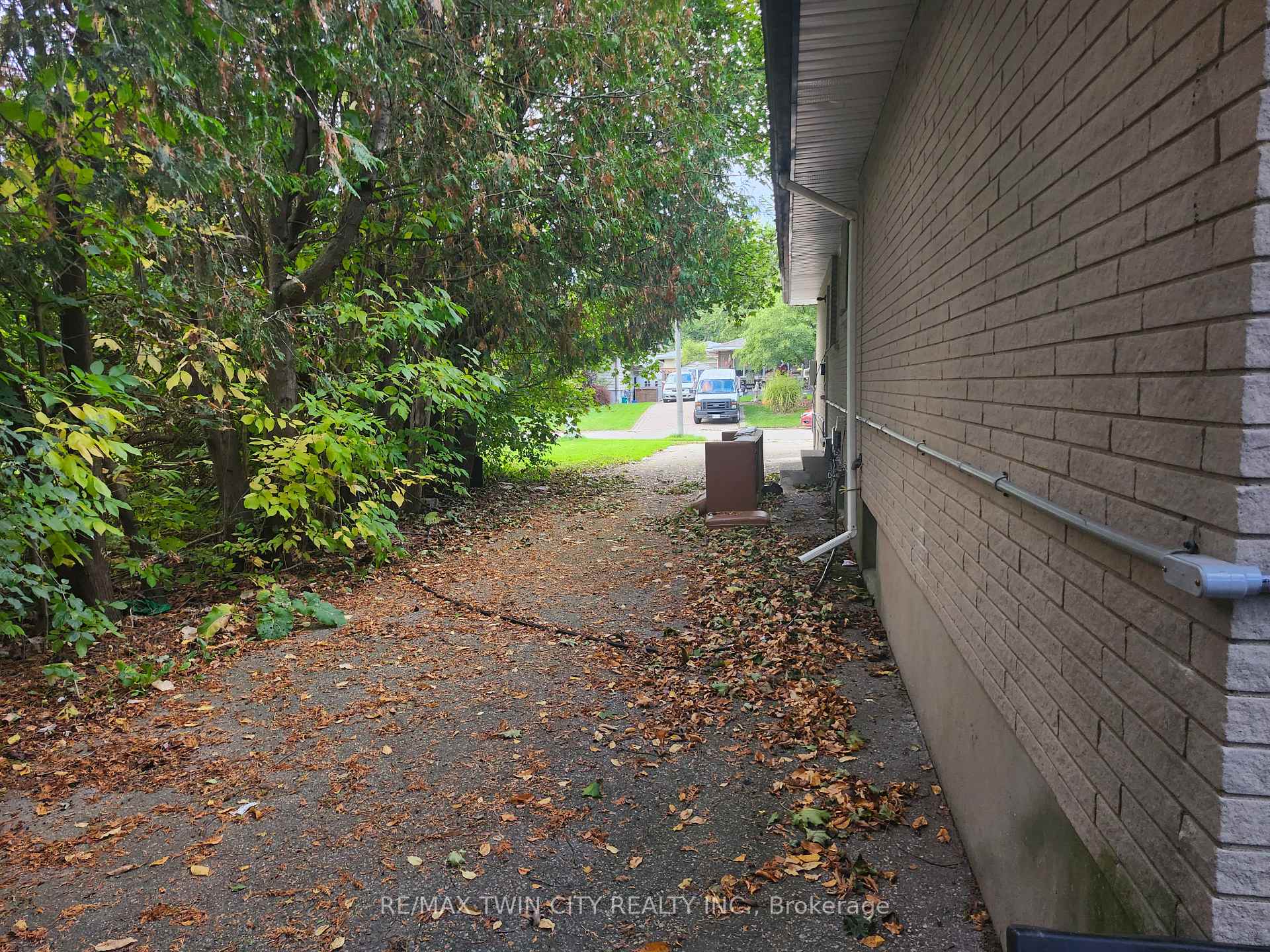Photo 21 of Unit Lower, 197B Cedarvale Crescent, Waterloo — HOMEH