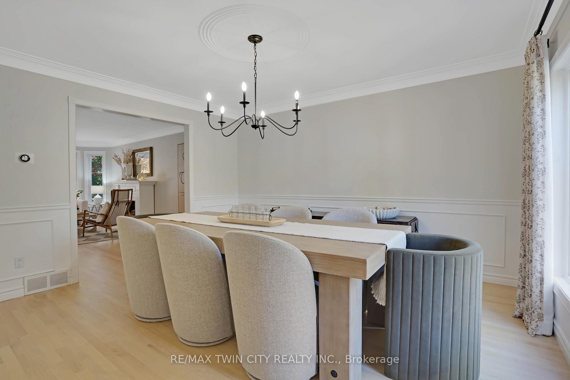 Photo 11 of 328 Wyecroft Boulevard, Waterloo — HOMEH