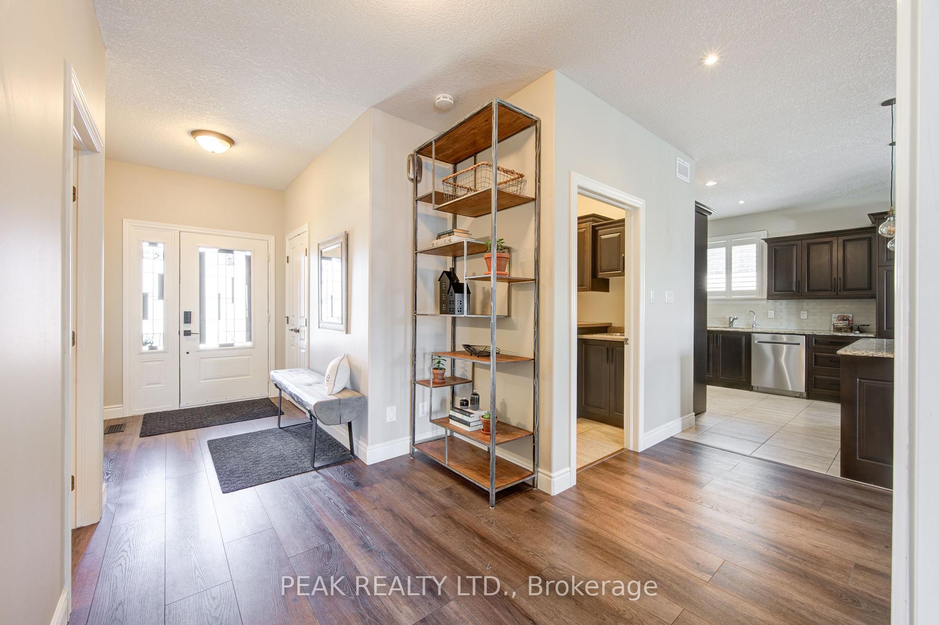 Photo 10 of 98 Gerber Meadows Drive, Wellesley — HOMEH
