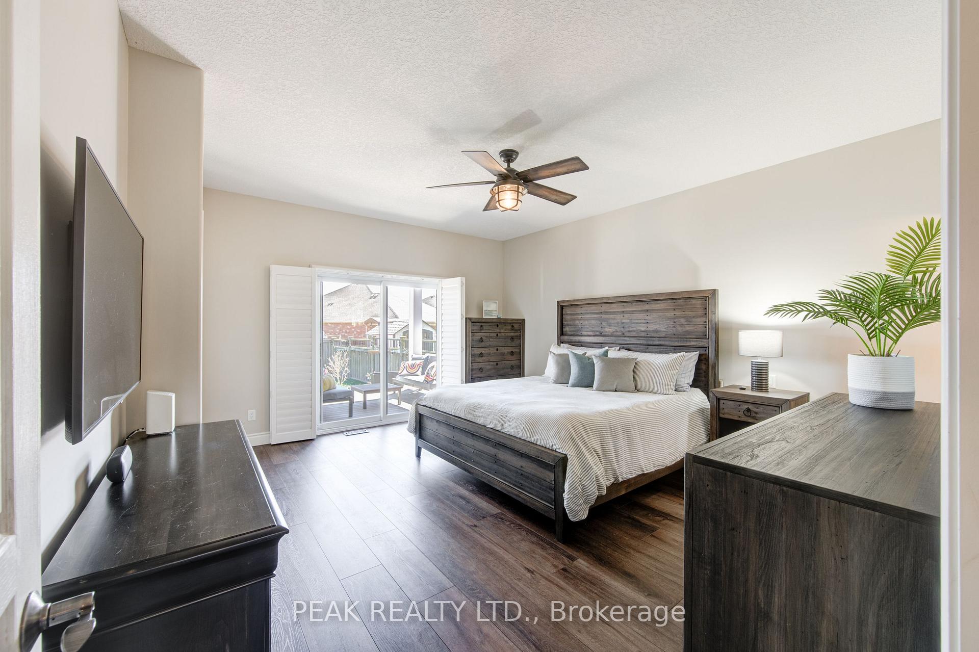 Photo 11 of 98 Gerber Meadows Drive, Wellesley — HOMEH