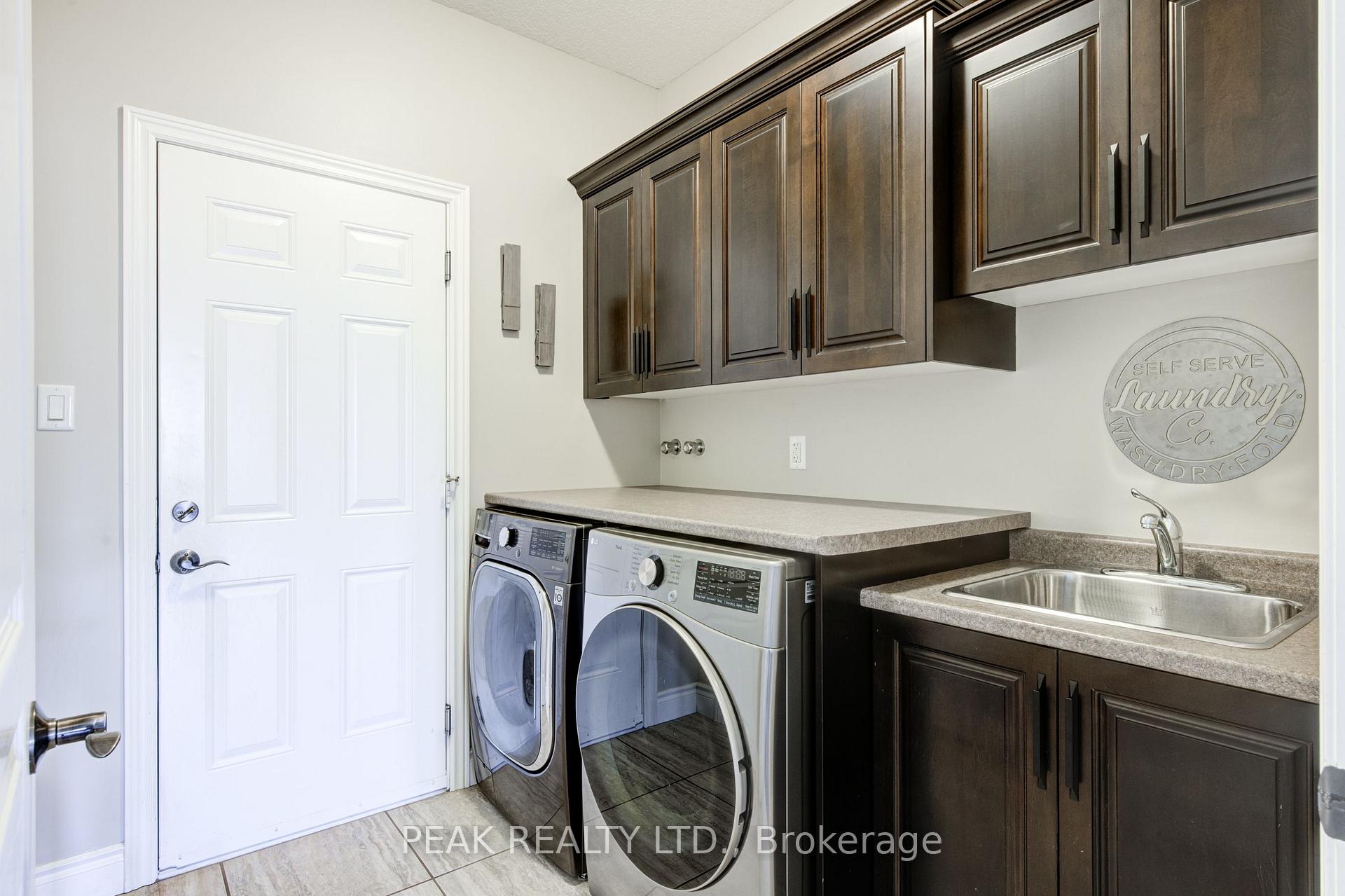Photo 14 of 98 Gerber Meadows Drive, Wellesley — HOMEH