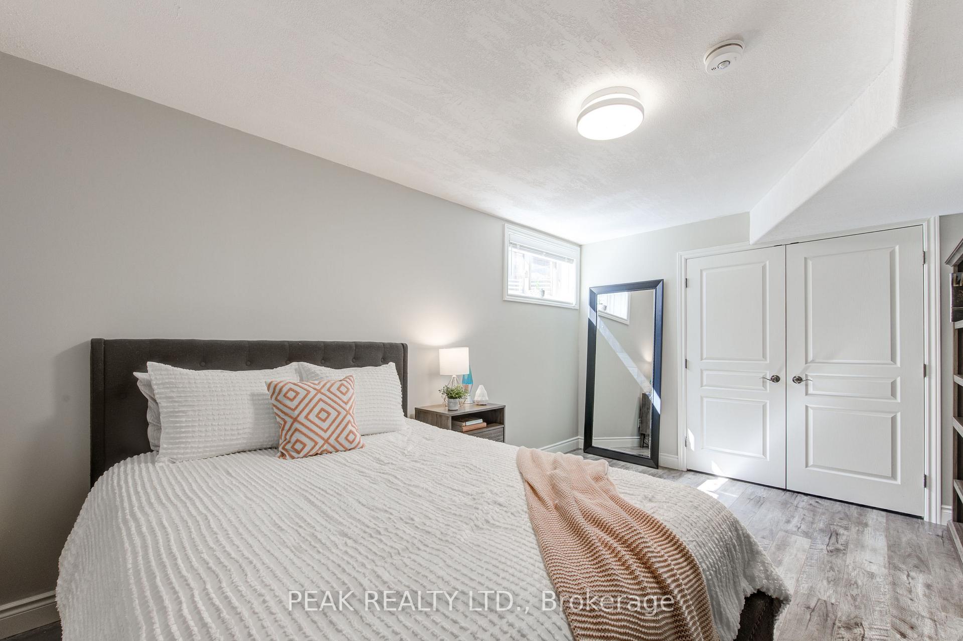 Photo 32 of 98 Gerber Meadows Drive, Wellesley — HOMEH