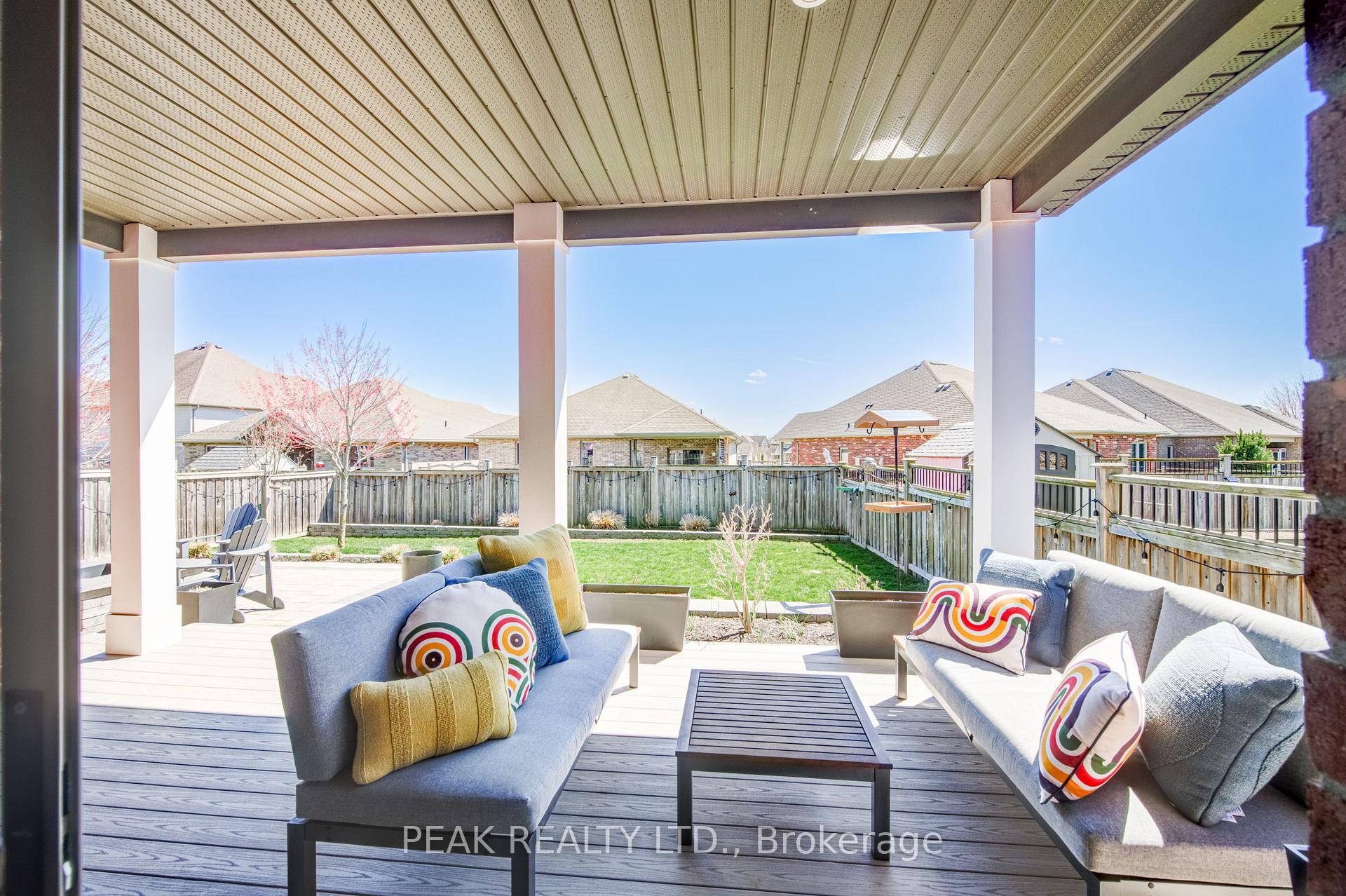 Photo 33 of 98 Gerber Meadows Drive, Wellesley — HOMEH
