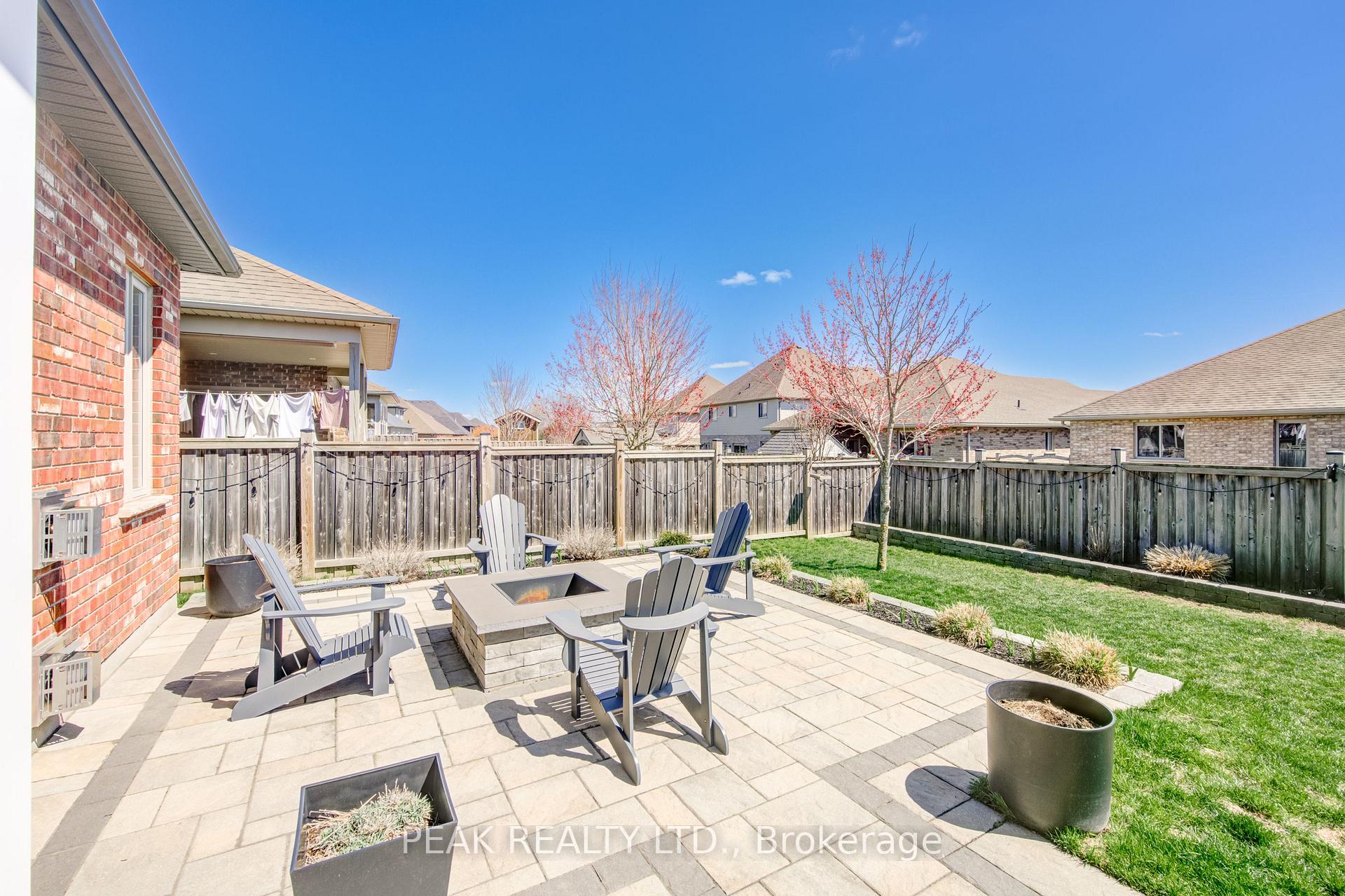 Photo 36 of 98 Gerber Meadows Drive, Wellesley — HOMEH