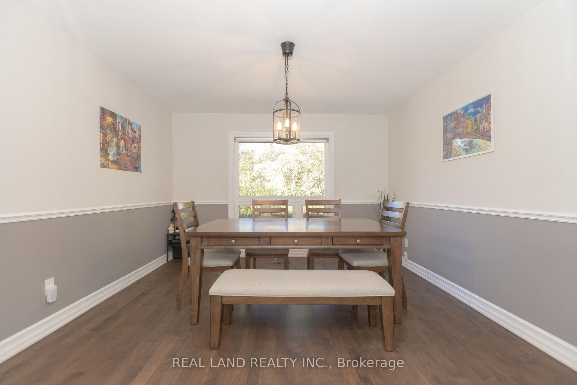 Photo 13 of 10 Timpson Drive, Aurora, Aurora Highlands — HOMEH