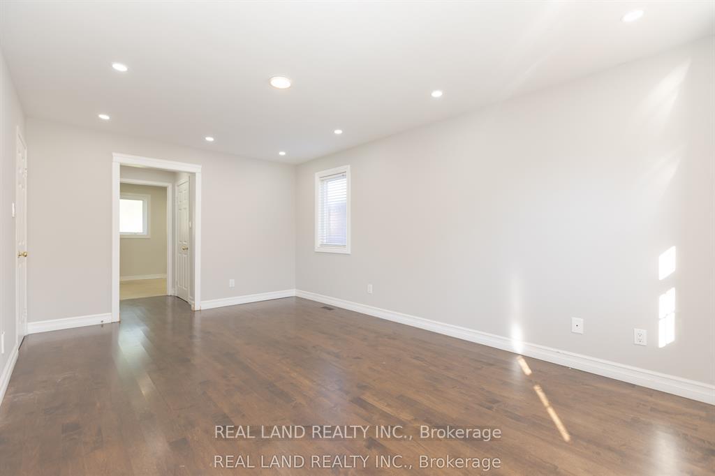 Photo 22 of 10 Timpson Drive, Aurora, Aurora Highlands — HOMEH
