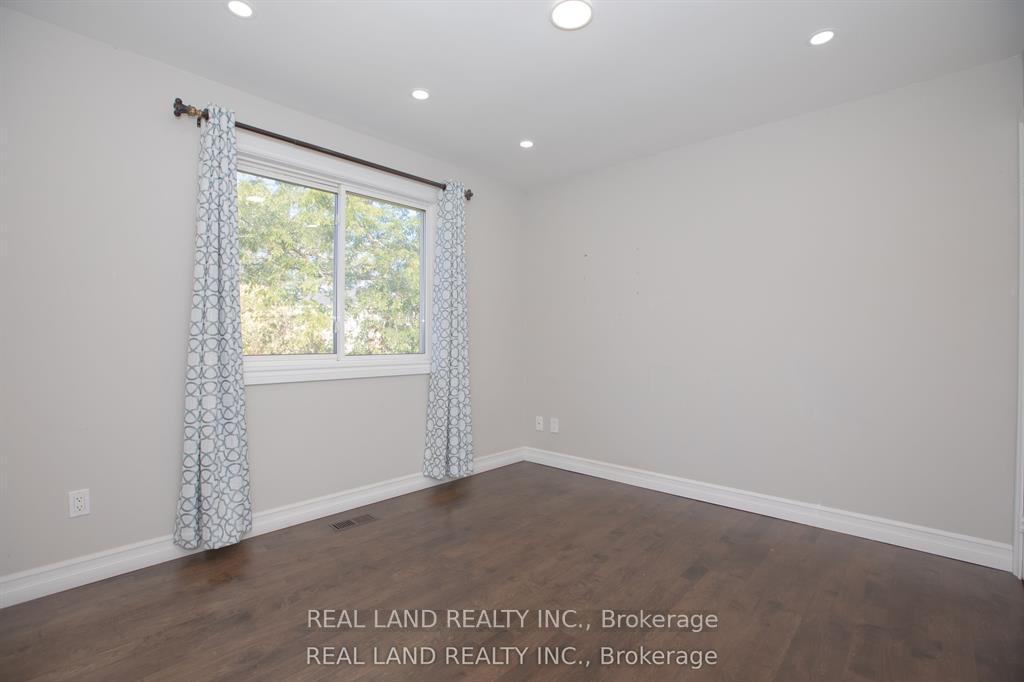 Photo 27 of 10 Timpson Drive, Aurora, Aurora Highlands — HOMEH