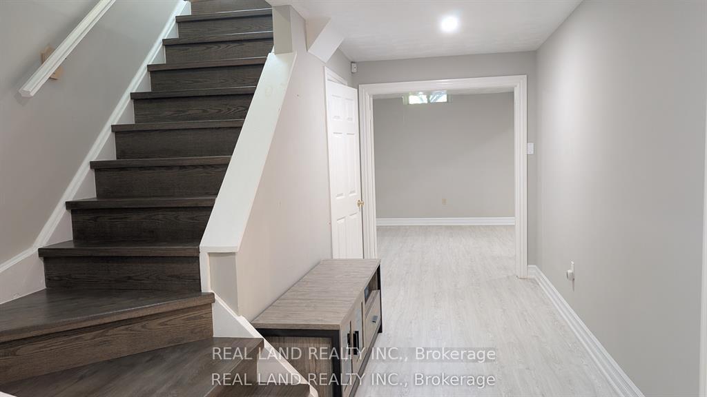 Photo 32 of 10 Timpson Drive, Aurora, Aurora Highlands — HOMEH