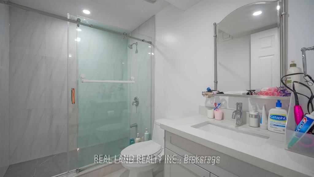 Photo 35 of 10 Timpson Drive, Aurora, Aurora Highlands — HOMEH