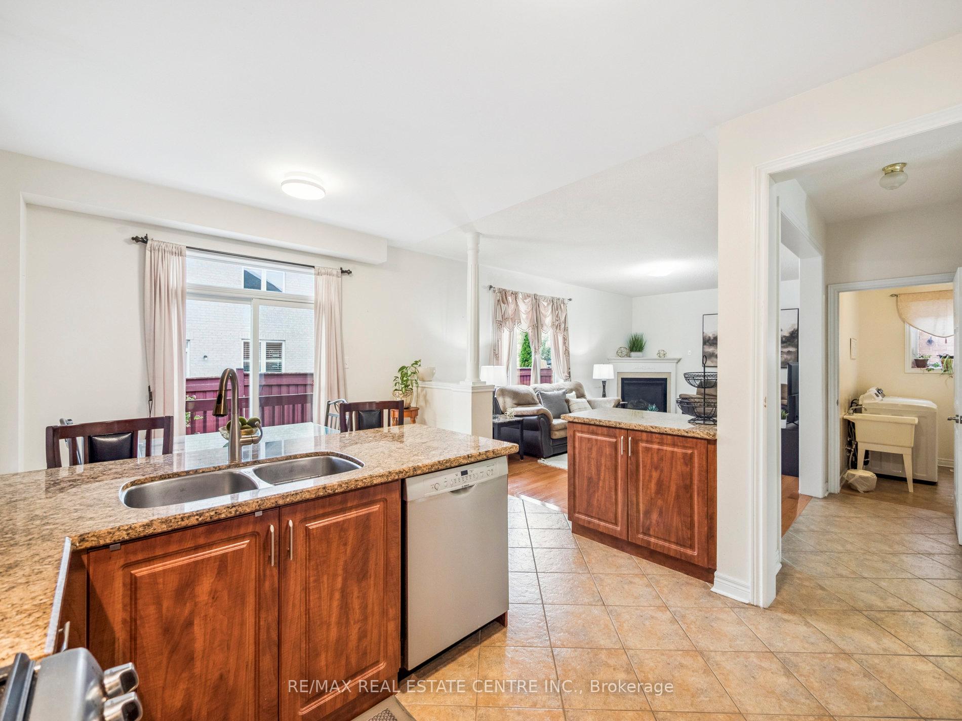 Photo 25 of 236 St Urbain Drive, Vaughan, Vellore Village — HOMEH