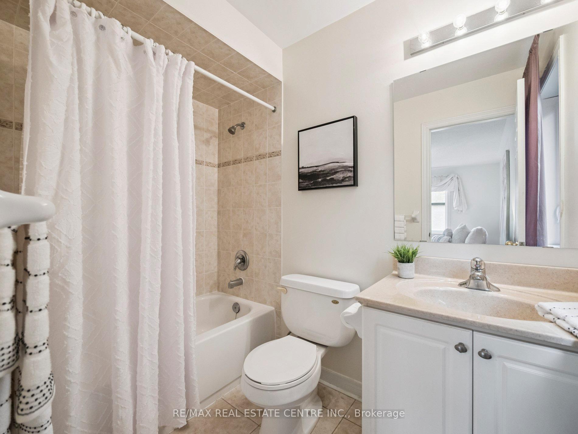 Photo 41 of 236 St Urbain Drive, Vaughan, Vellore Village — HOMEH