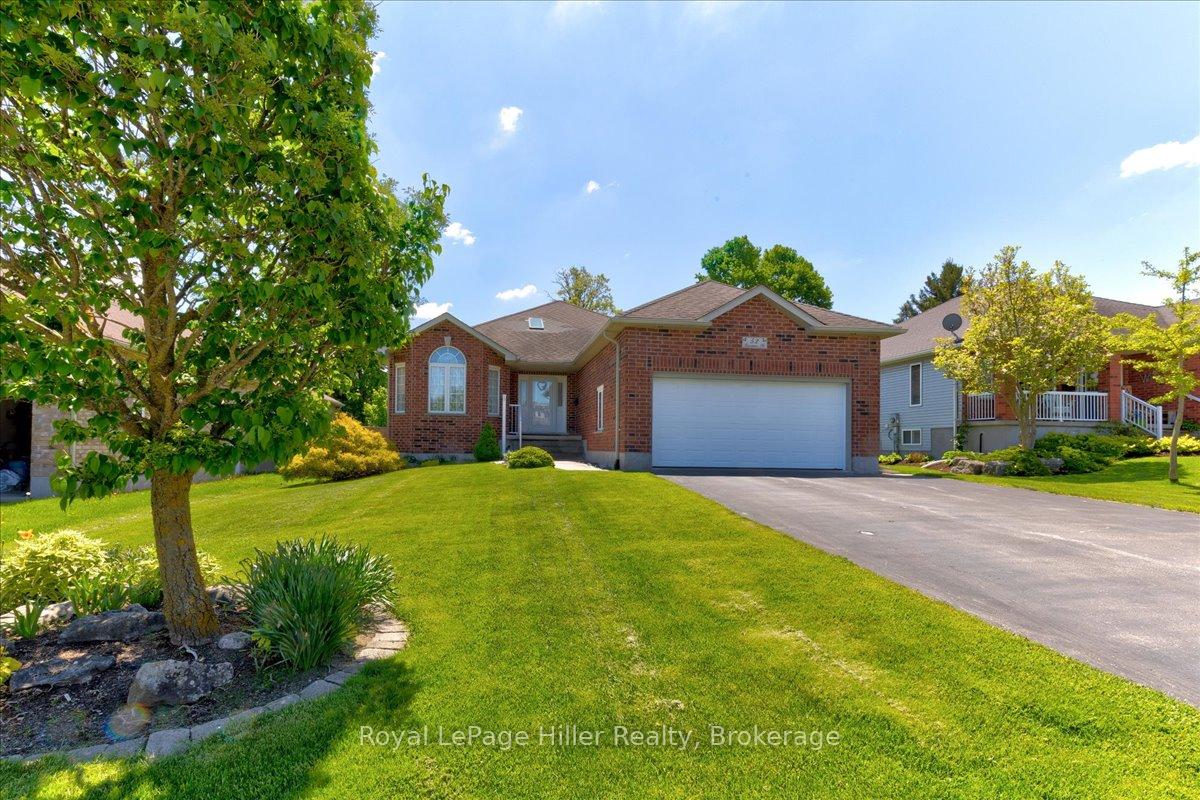 Photo 2 of 52 Lawrence Street, Wellesley — HOMEH