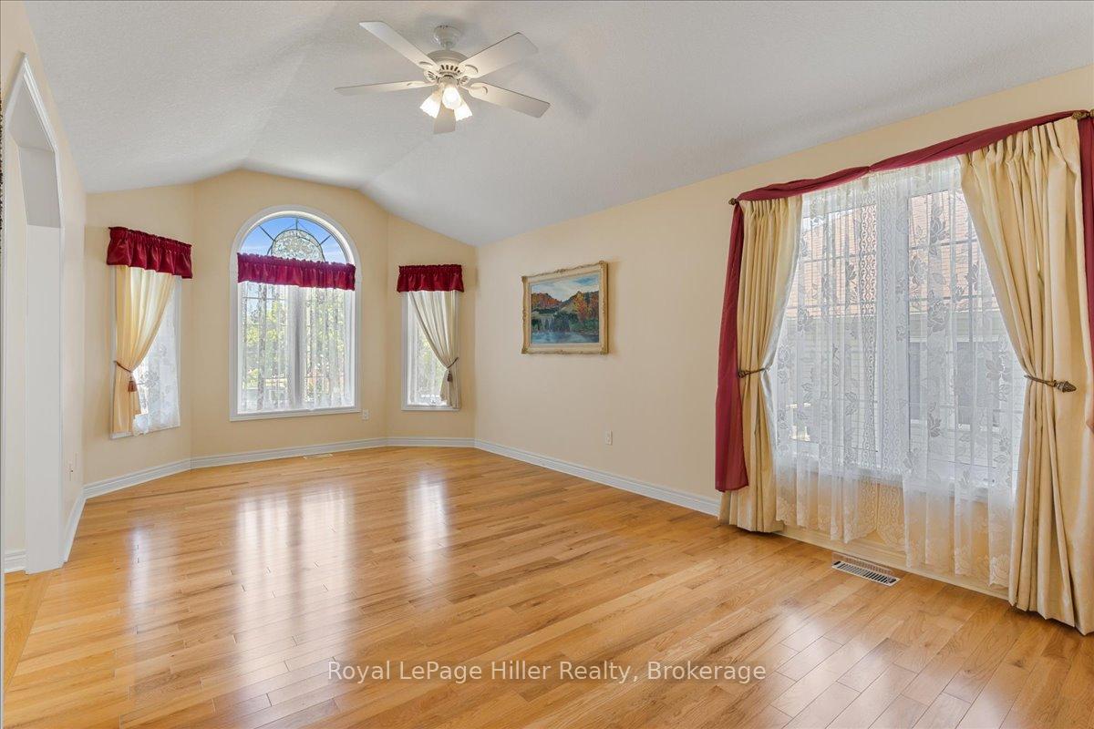 Photo 7 of 52 Lawrence Street, Wellesley — HOMEH