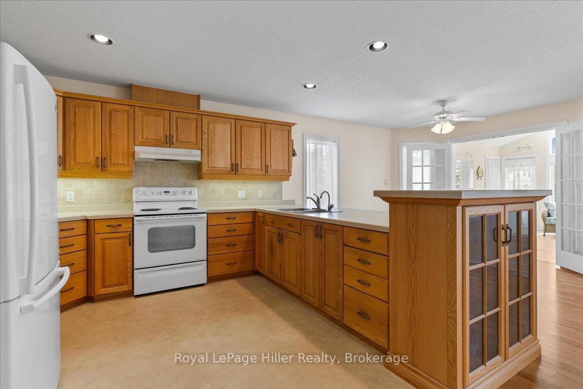 Photo 11 of 52 Lawrence Street, Wellesley — HOMEH