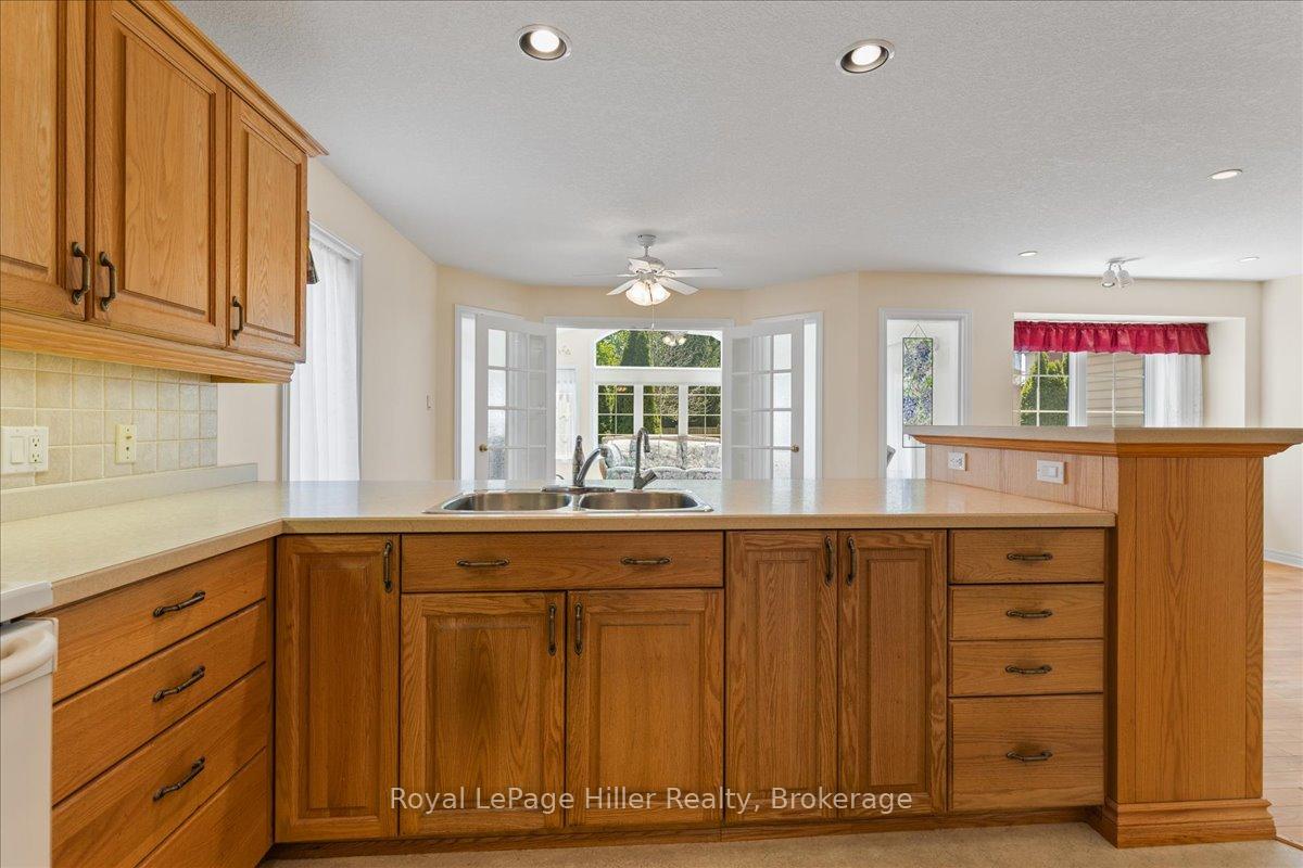 Photo 12 of 52 Lawrence Street, Wellesley — HOMEH