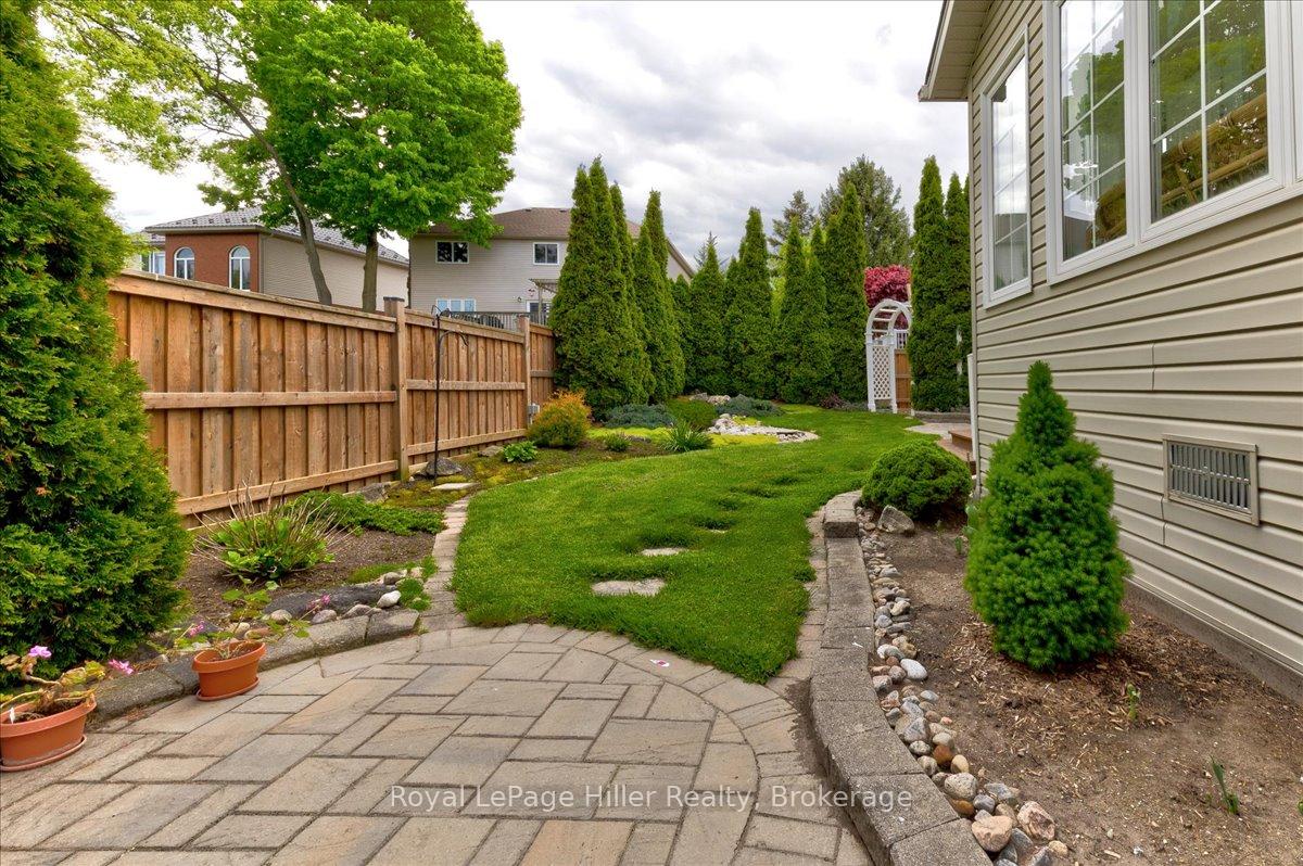 Photo 46 of 52 Lawrence Street, Wellesley — HOMEH