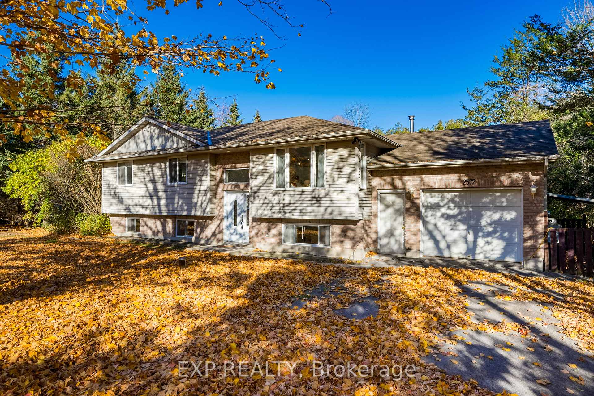 Front of 2572 Shannonville Road