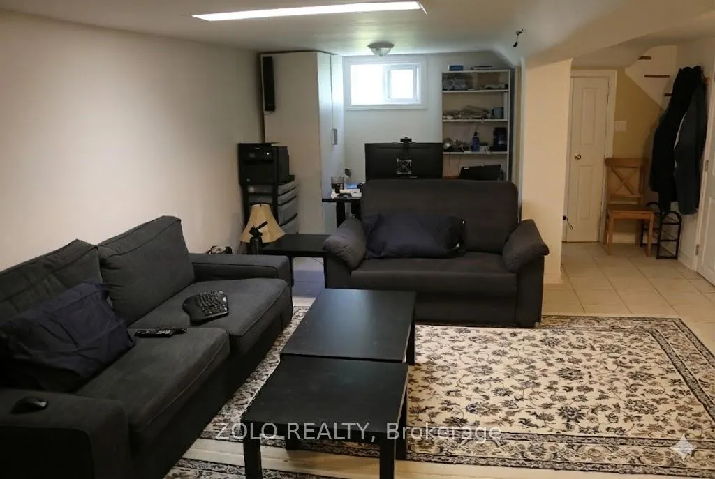 Photo 19 of 39 Ellerby Square N, Vaughan, West Woodbridge — HOMEH