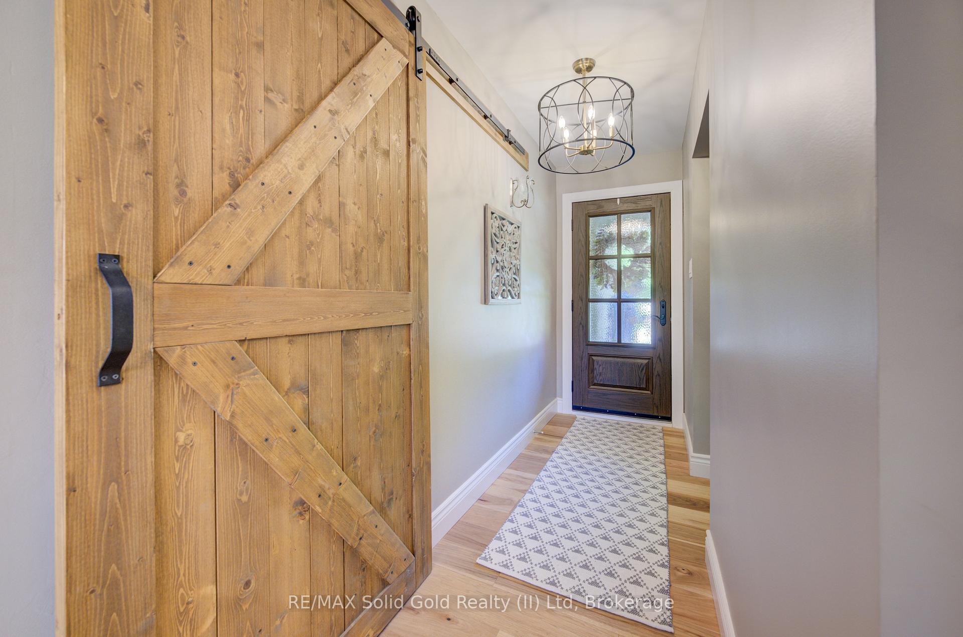 Photo 5 of 1076 Henry Street, Wellesley — HOMEH