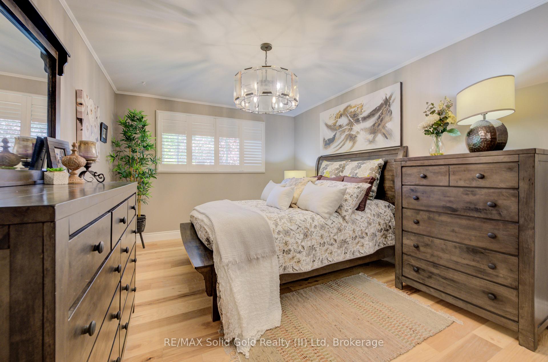 Photo 18 of 1076 Henry Street, Wellesley — HOMEH