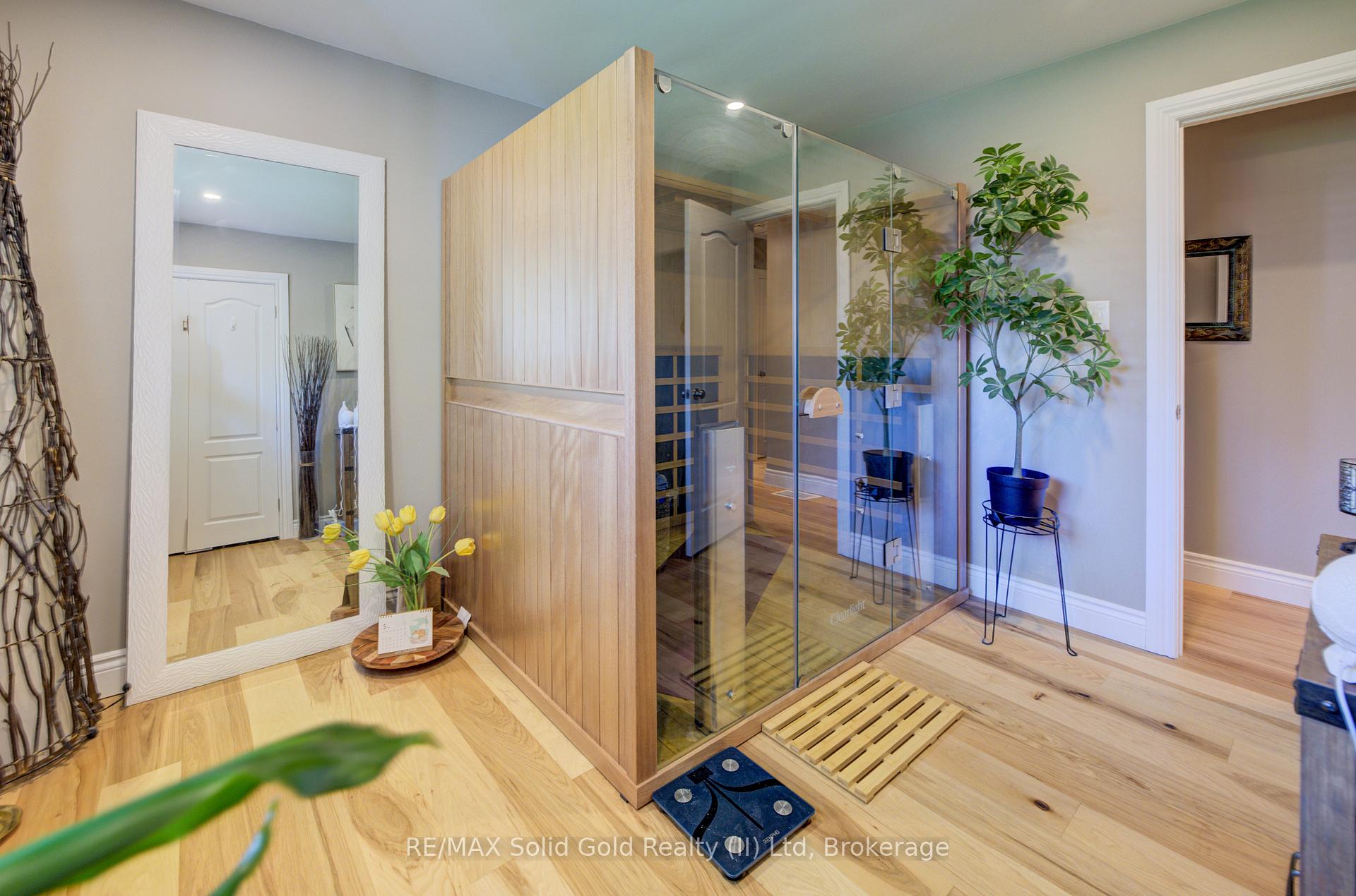 Photo 23 of 1076 Henry Street, Wellesley — HOMEH