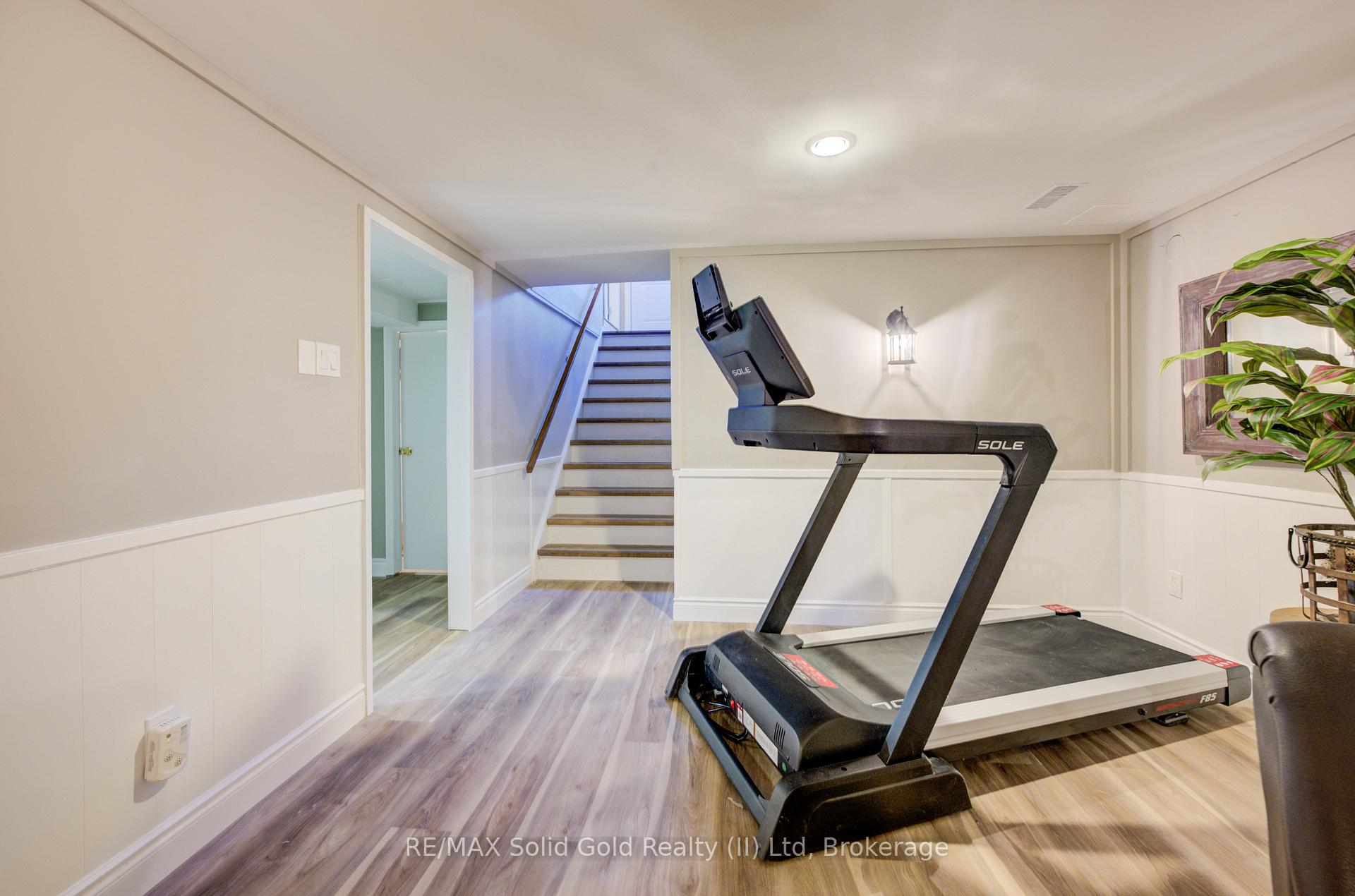 Photo 26 of 1076 Henry Street, Wellesley — HOMEH
