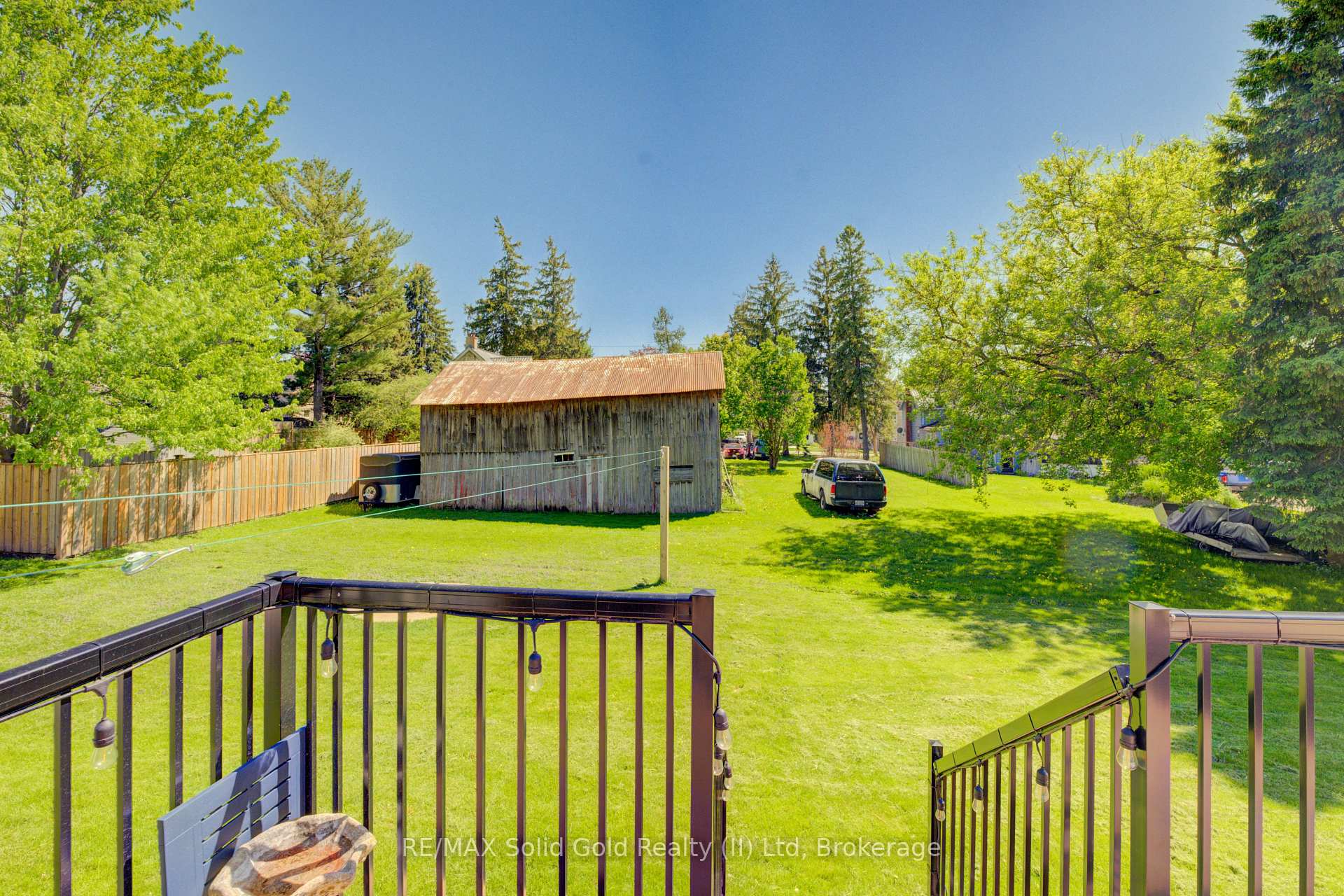 Photo 37 of 1076 Henry Street, Wellesley — HOMEH